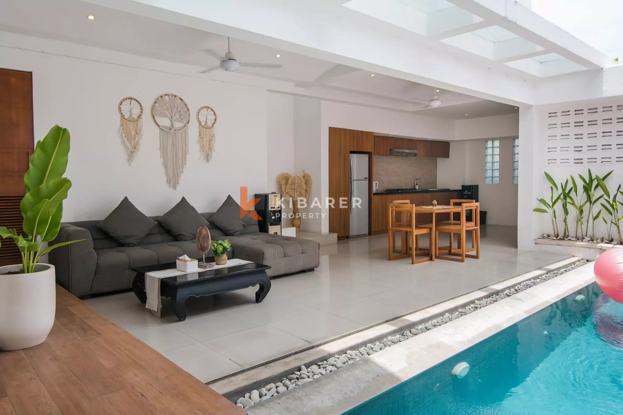 Modern Two Bedroom Villa in the Prime Area of Petitenget — image 2