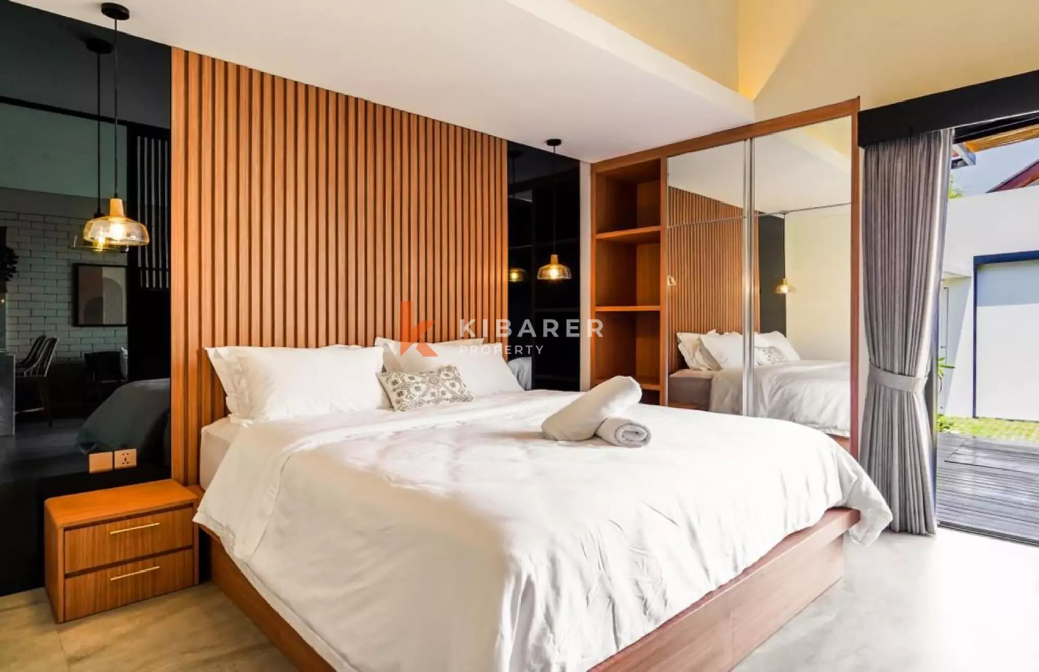 One Bedroom Villa with an Open-Plan Living Area in Pererenan — image 9