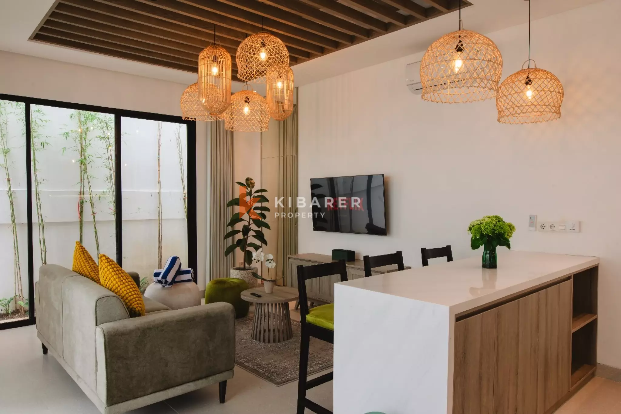 Green Three Bedroom Villa in Tumbakbayuh — image 7