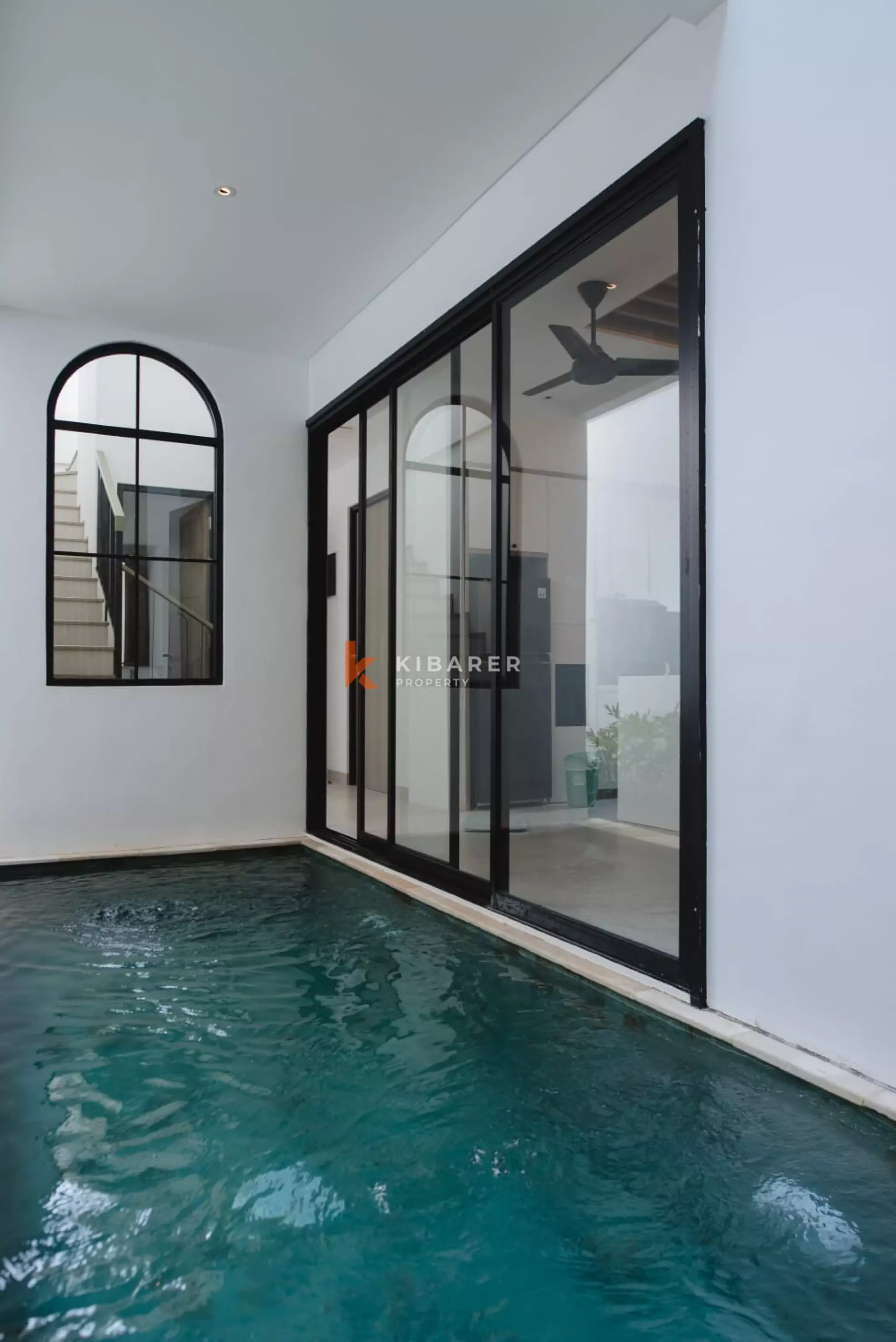 Green Three Bedroom Villa in Tumbakbayuh — image 4