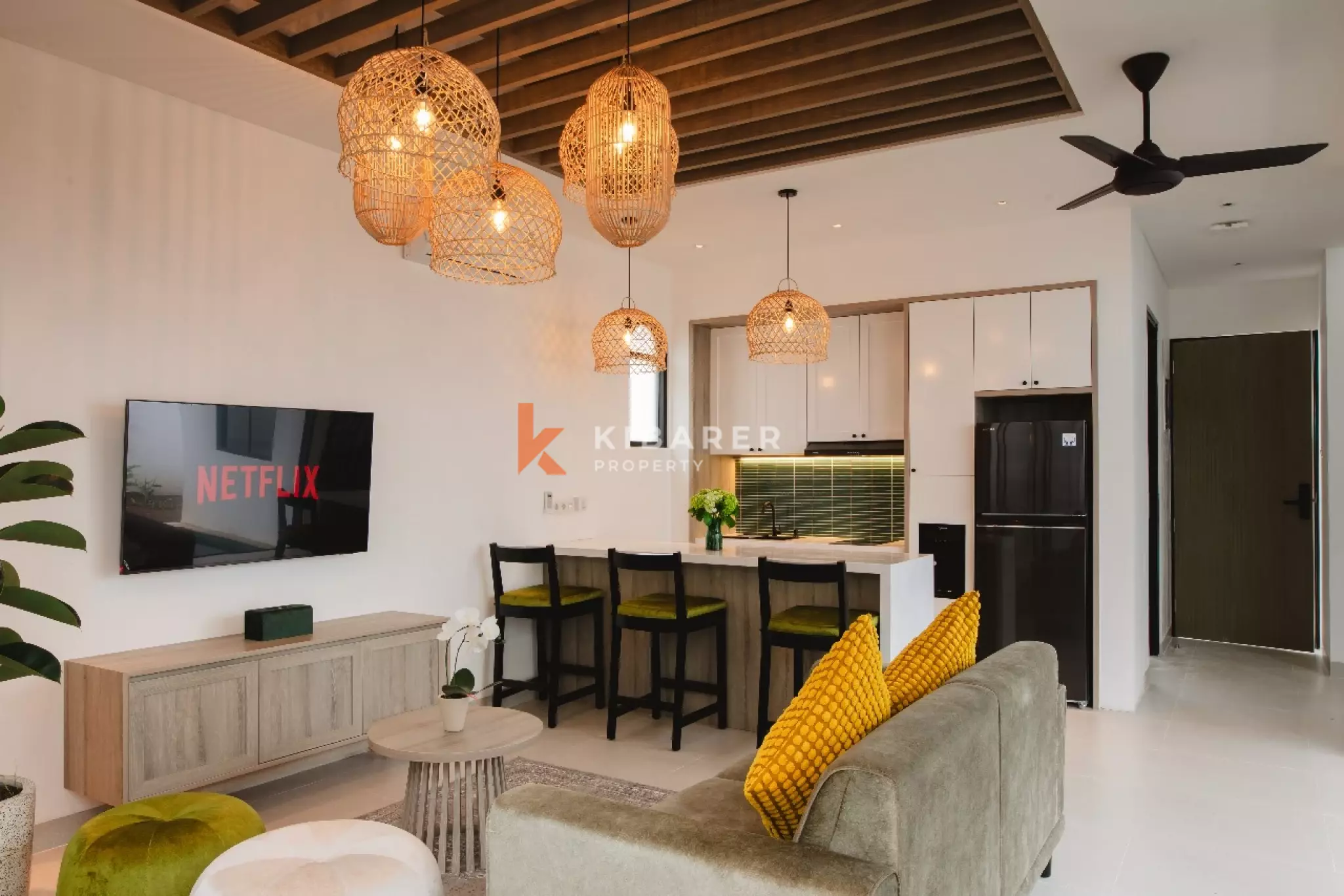 Green Three Bedroom Villa in Tumbakbayuh — image 8