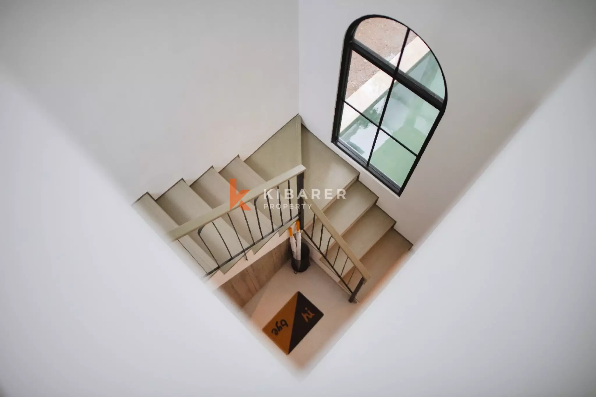 Green Three Bedroom Villa in Tumbakbayuh — image 15