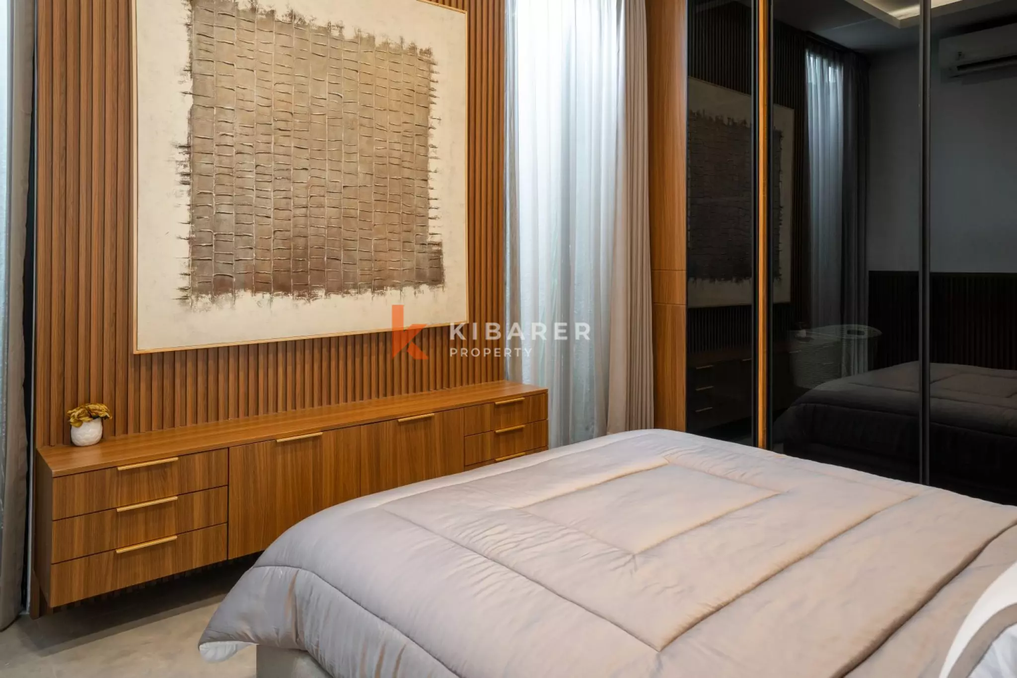 Three Bedroom Ensuite Villa in Canggu with Private Living Spaces — image 13