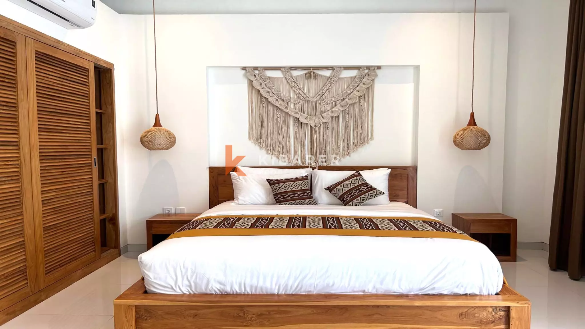 Charming One-Bedroom Sunken Living Room Villa Situated in Seminyak — image 10