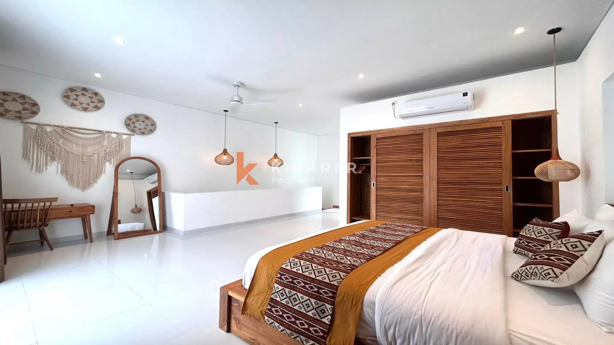 Charming One-Bedroom Sunken Living Room Villa Situated in Seminyak — image 11