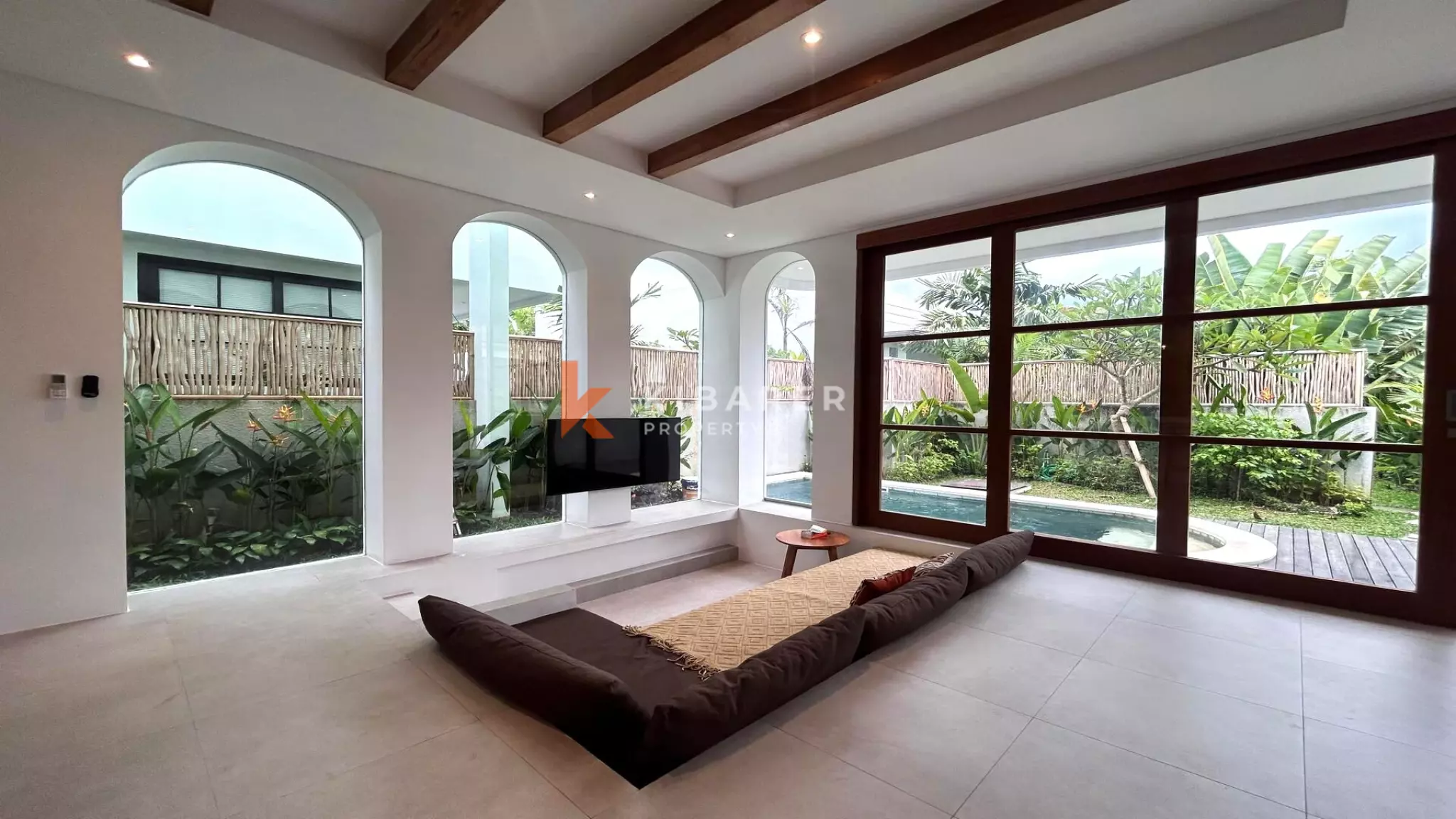 Charming One-Bedroom Sunken Living Room Villa Situated in Seminyak — image 4