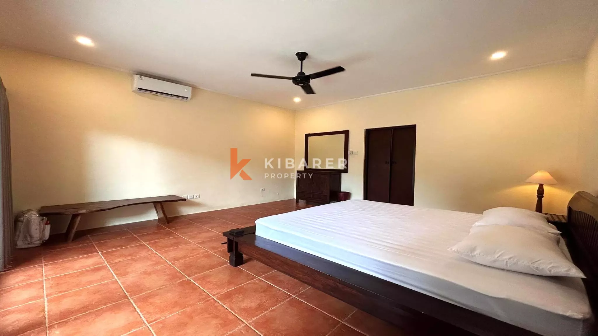 Wonderful Two-Bedroom Open Living Room Villa Set in Tumbak Bayuh — image 14