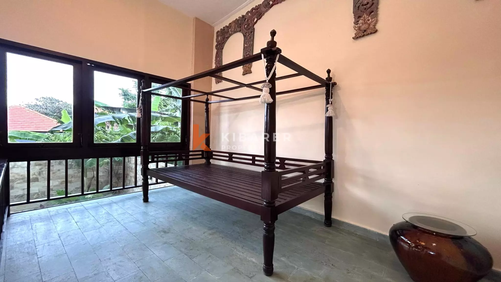Wonderful Two-Bedroom Open Living Room Villa Set in Tumbak Bayuh — image 10