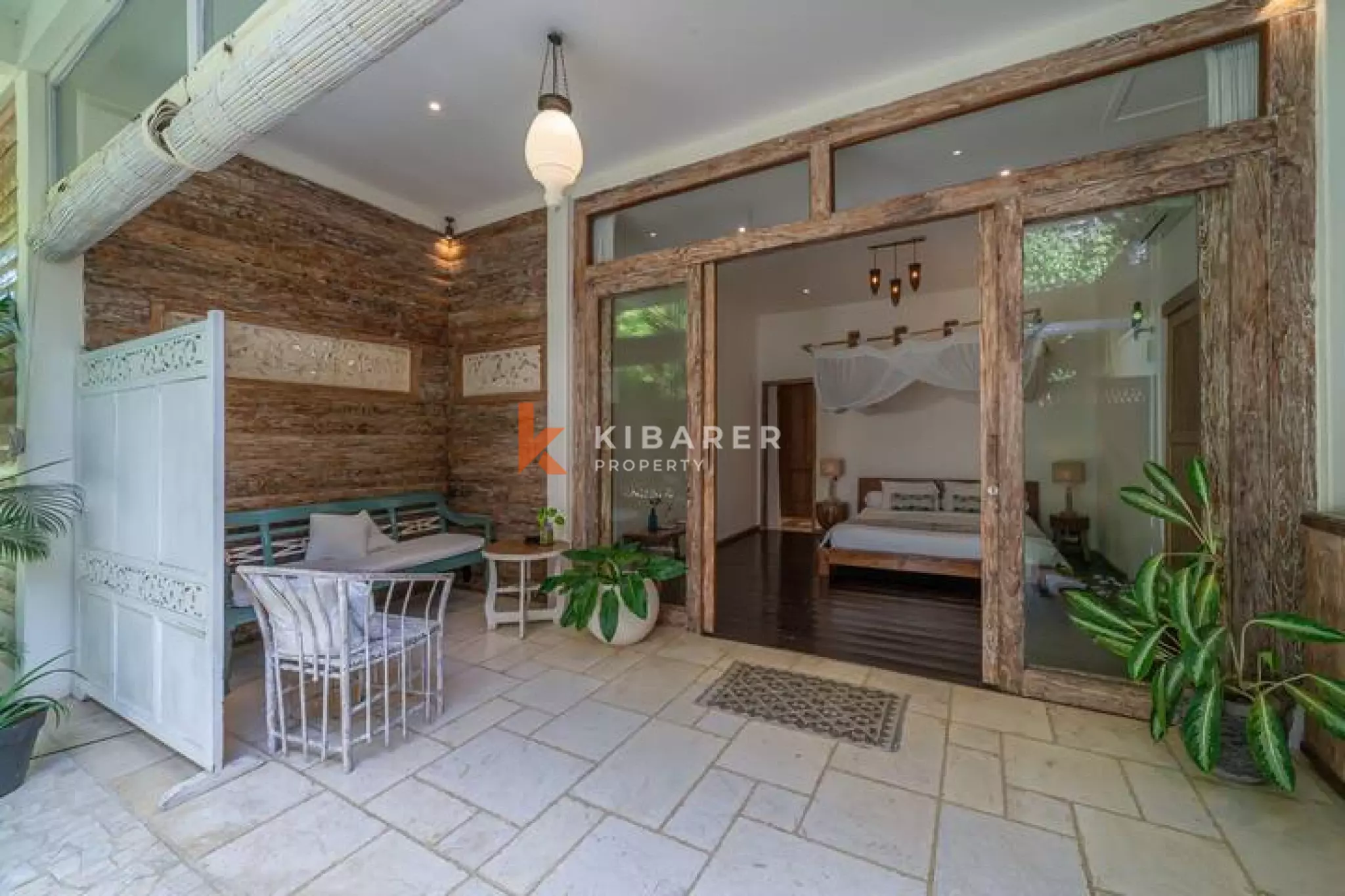 Amazing Classic Six-Bedroom Enclosed Villa in the Heart of Batu Bolong — image 12