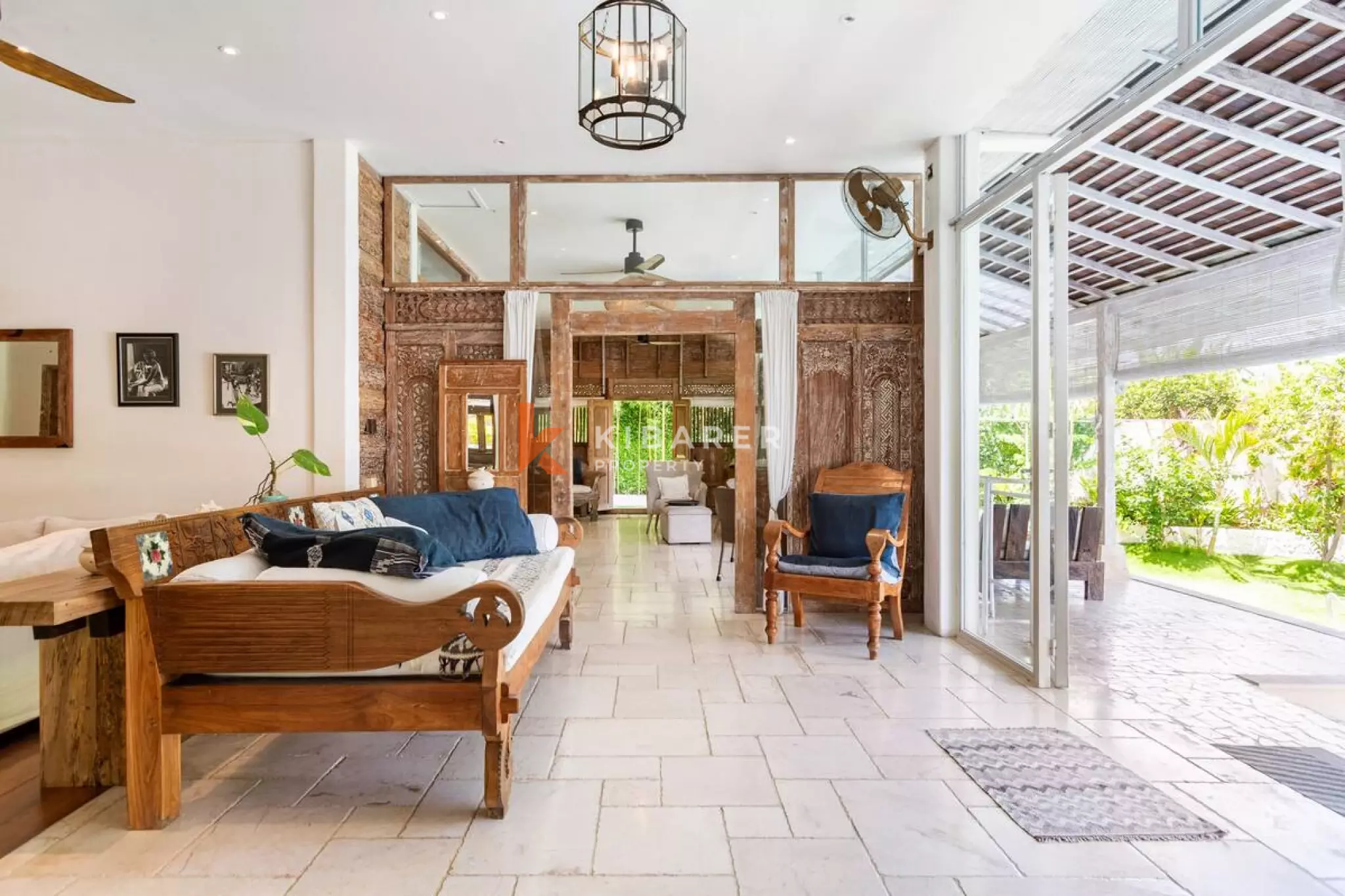 Amazing Classic Six-Bedroom Enclosed Villa in the Heart of Batu Bolong — image 11