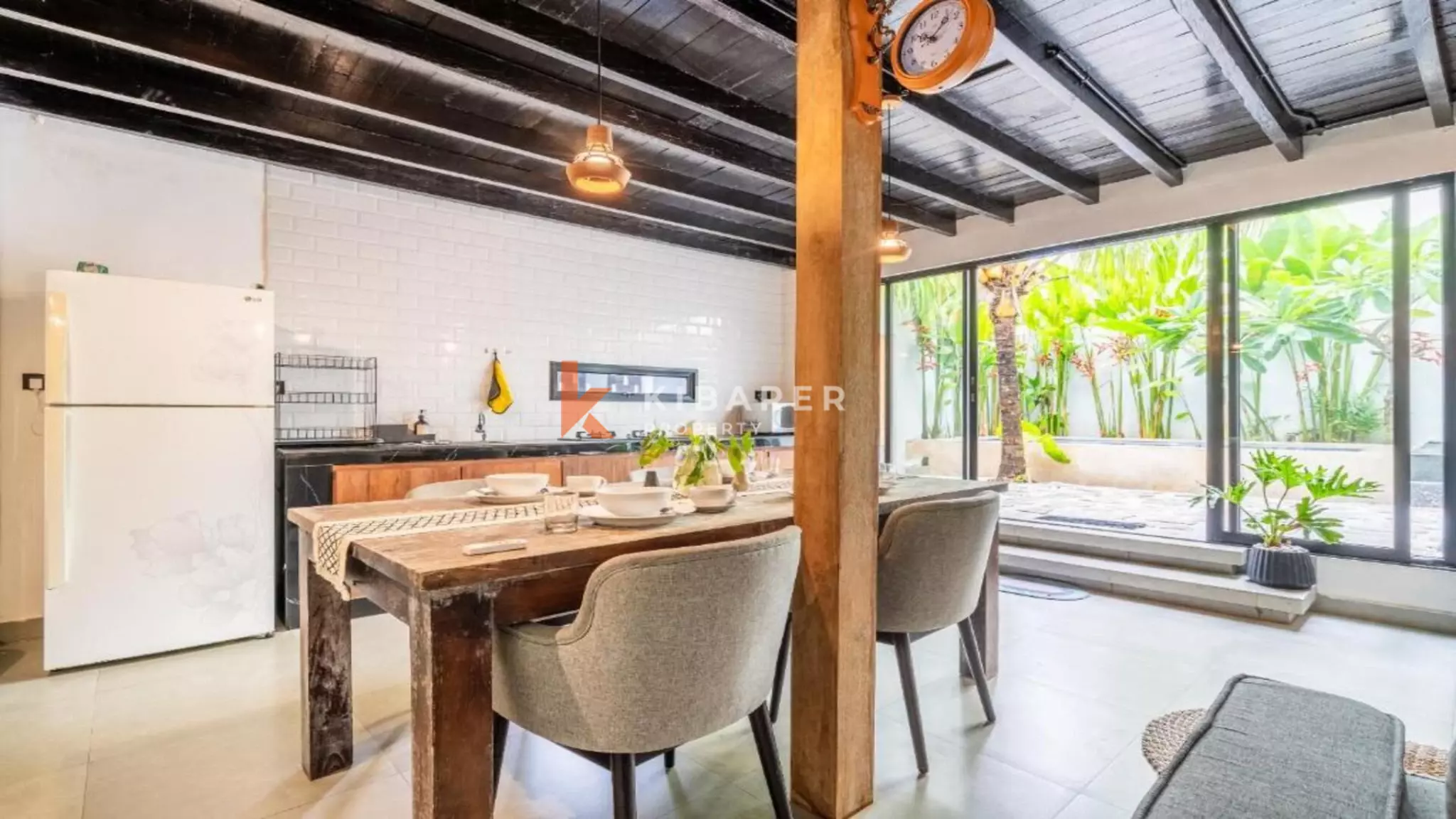Charming Two-Bedroom Contemporary Villa with Enclosed Living in Berawa — image 8