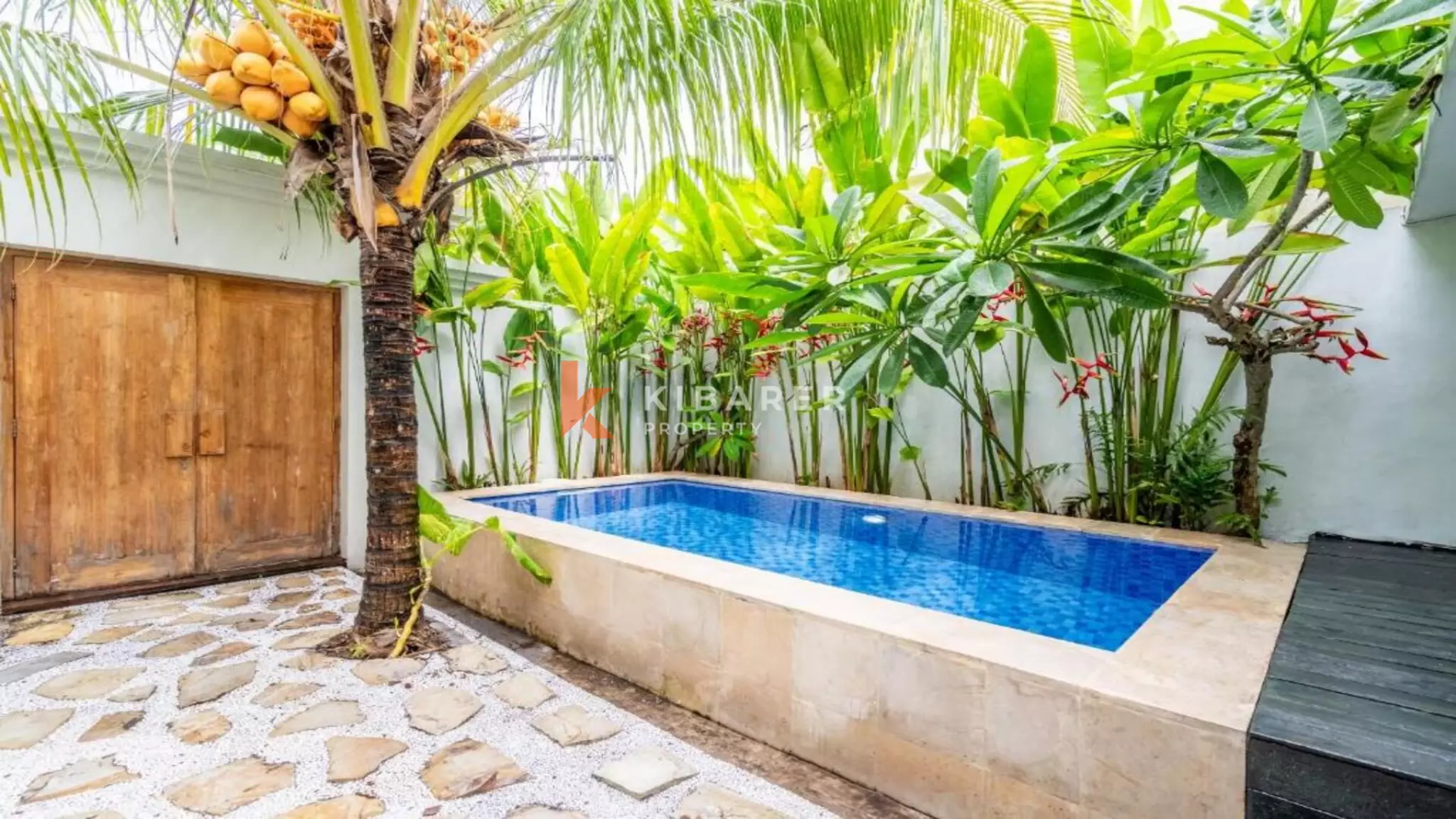 Charming Two-Bedroom Contemporary Villa with Enclosed Living in Berawa — image 5