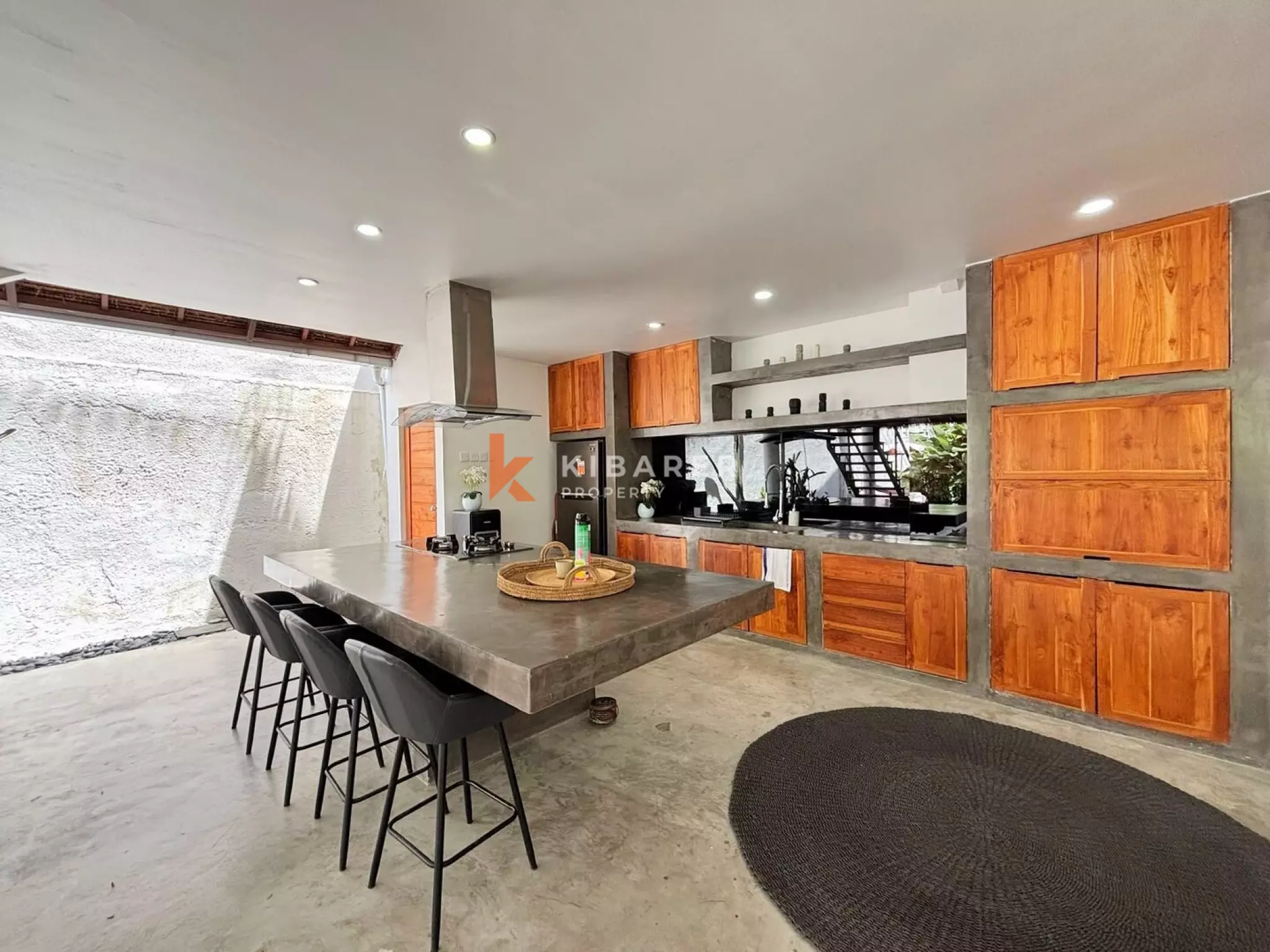 Charming Two Bedroom Industrial Villa situated in Canggu — image 3