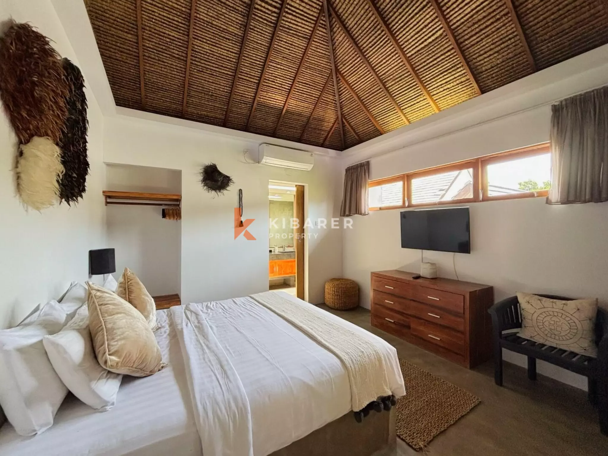 Charming Two-Bedroom Industrial Villa Located in Canggu — image 10