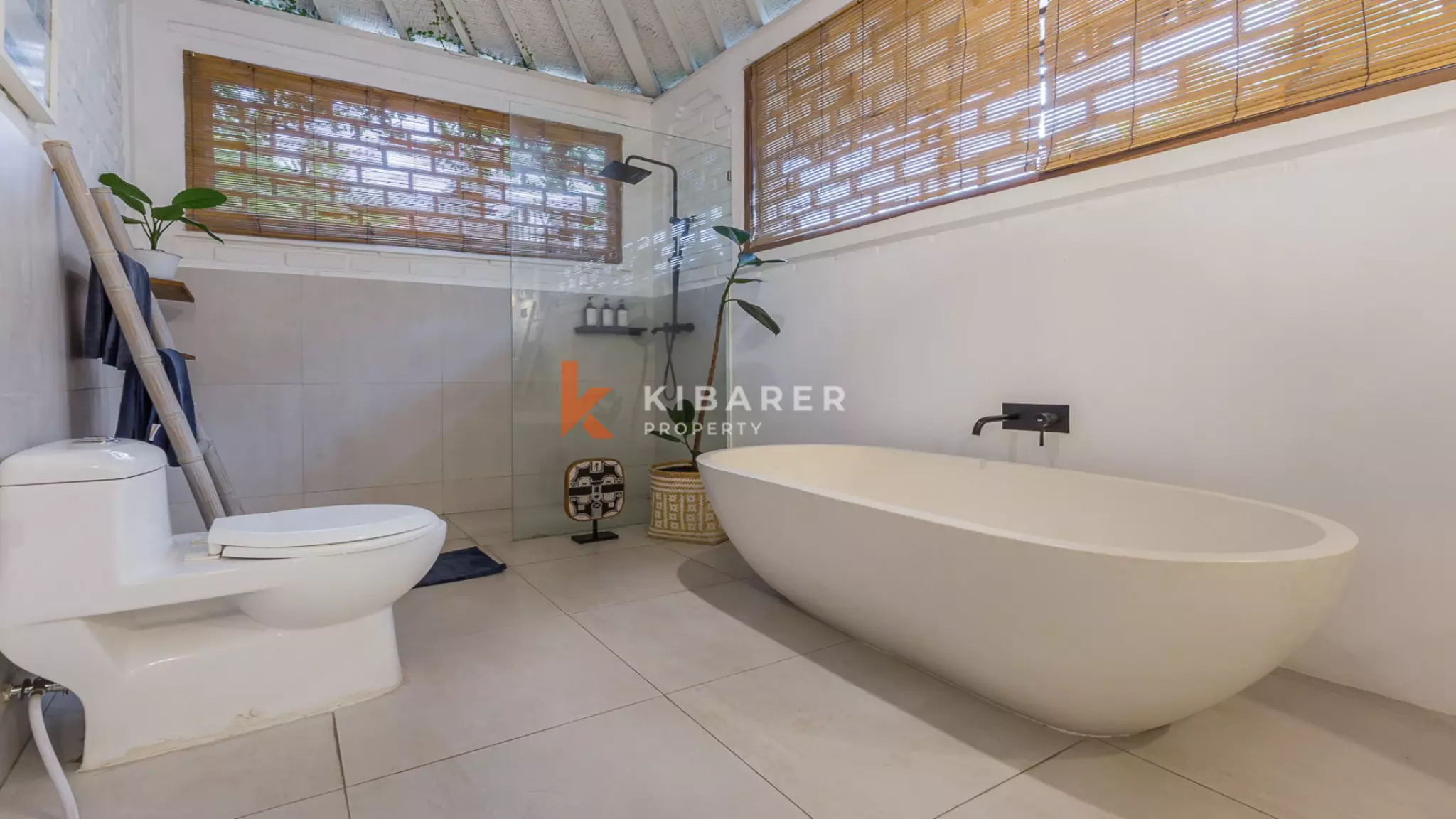 Cozy Two-Bedroom Villa in Kuta – Tropical Retreat with No Pool — image 19