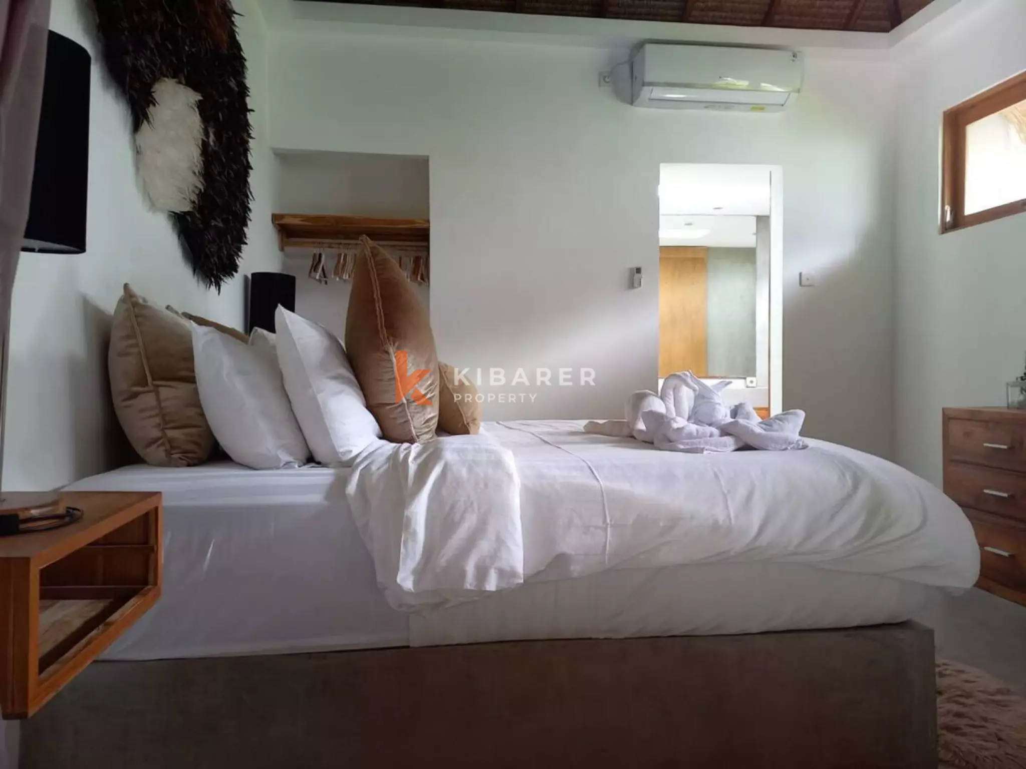 Open Concept Two Bedroom Villa in Batu Bolong — image 2