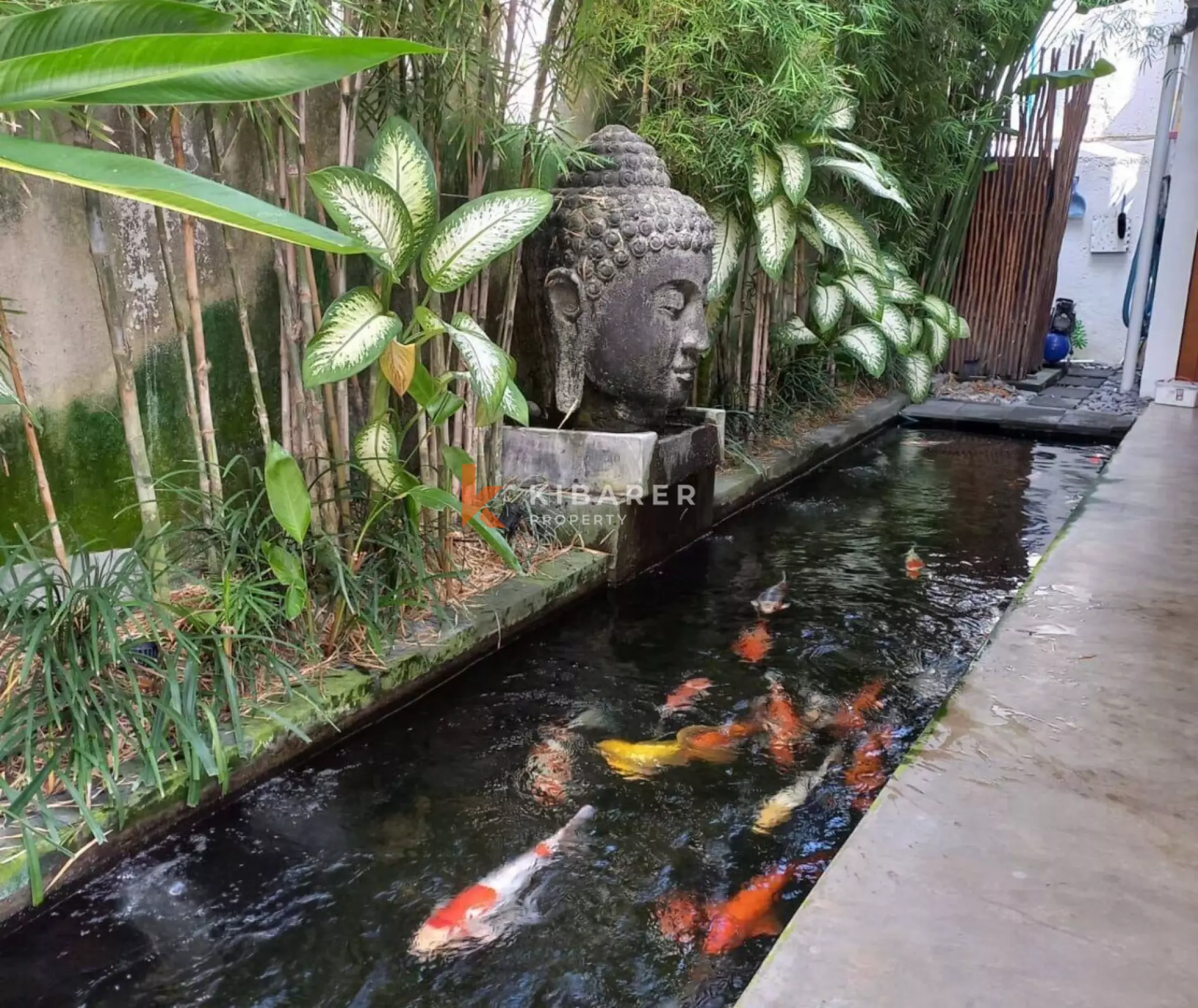 Open Concept Two Bedroom Villa in Batu Bolong — image 6