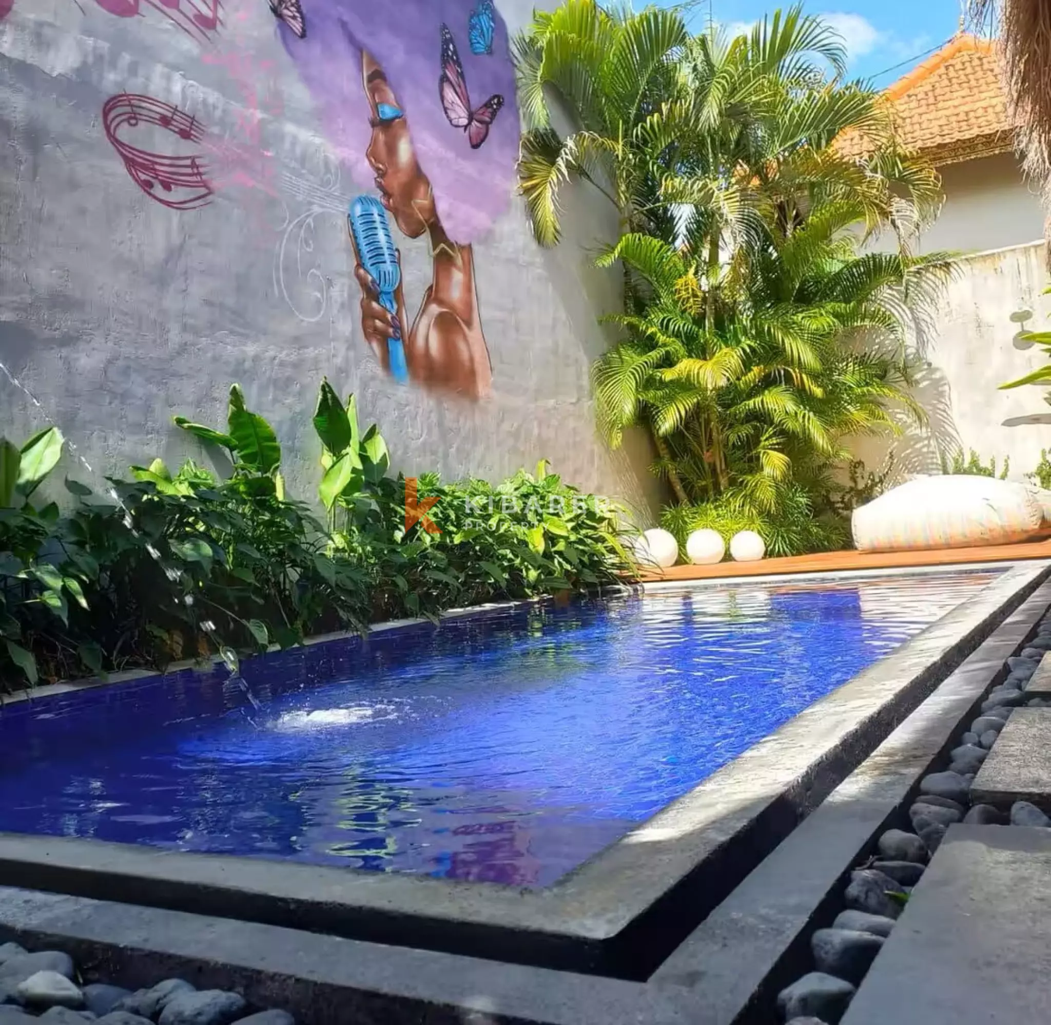 Open Concept Two Bedroom Villa in Batu Bolong — image 5