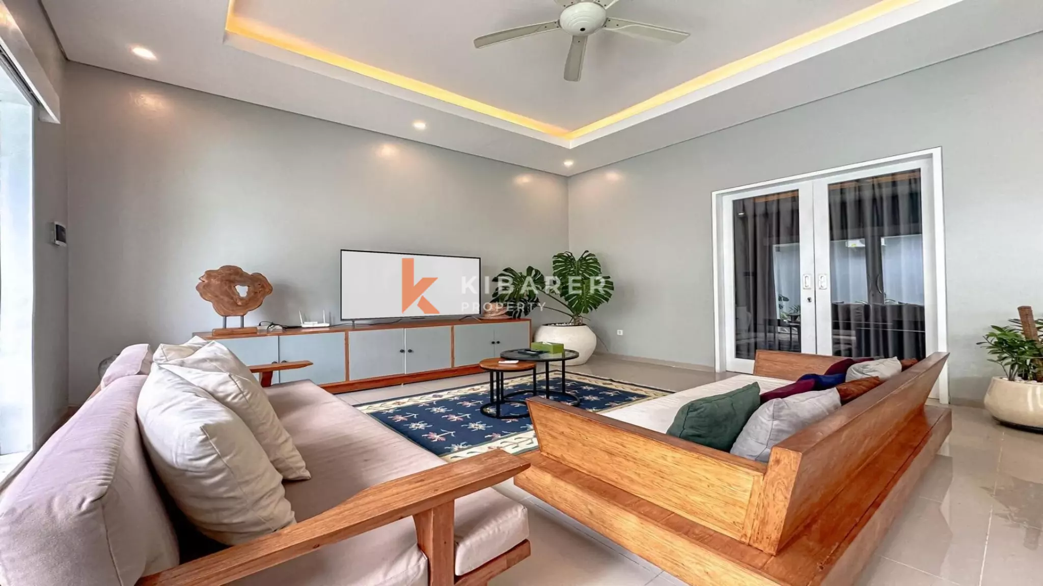 Charming Three-Bedroom Villa with Private Pool and Enclosed Living Area in Canggu — image 5