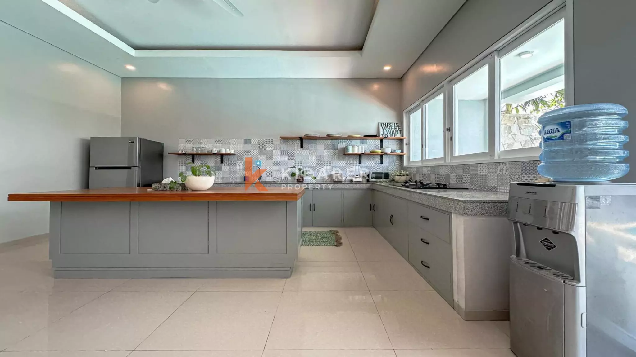 Charming Three-Bedroom Villa with Private Pool and Enclosed Living Area in Canggu — image 14