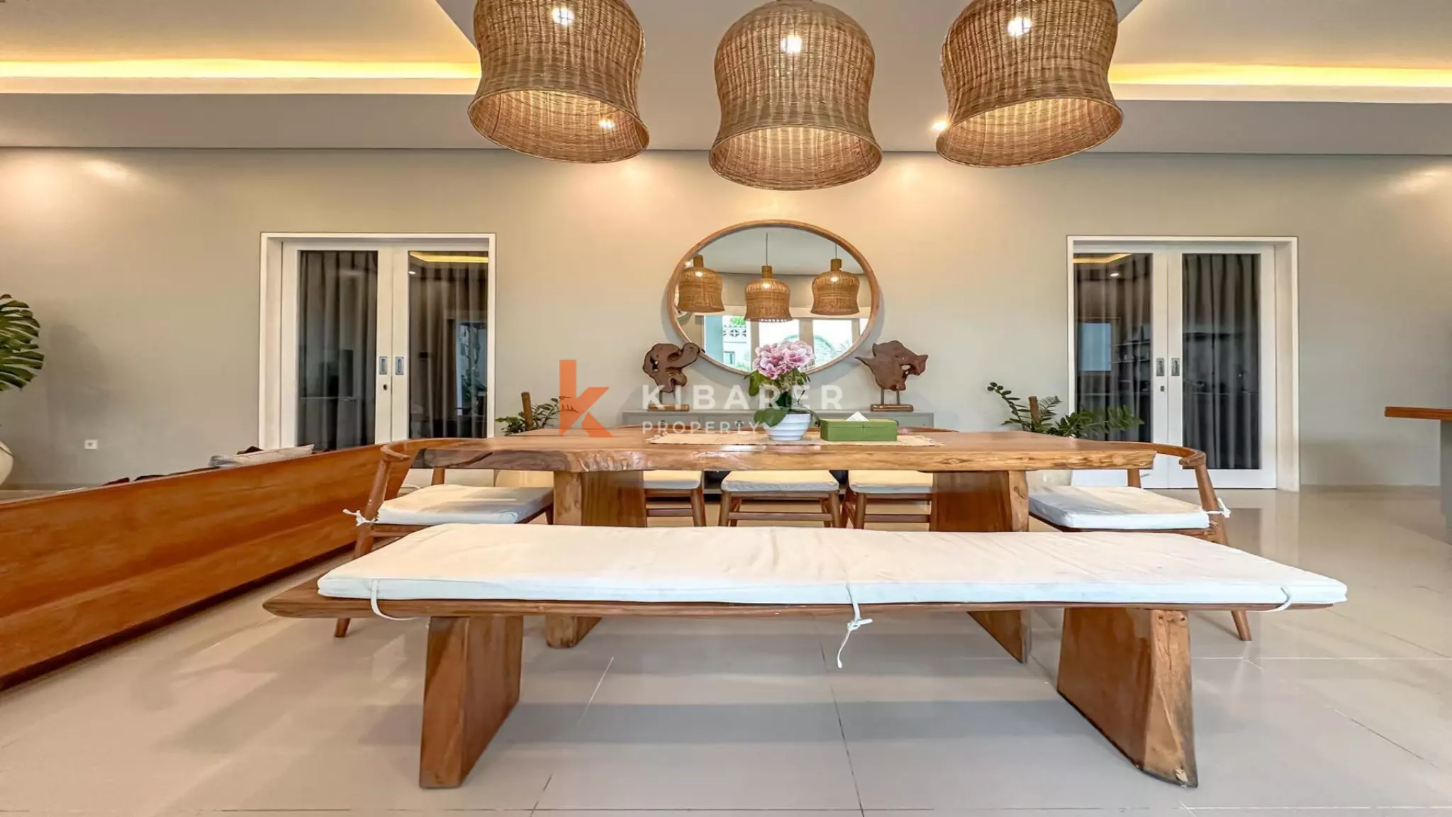 Charming Three-Bedroom Villa with Private Pool and Enclosed Living Area in Canggu — image 13