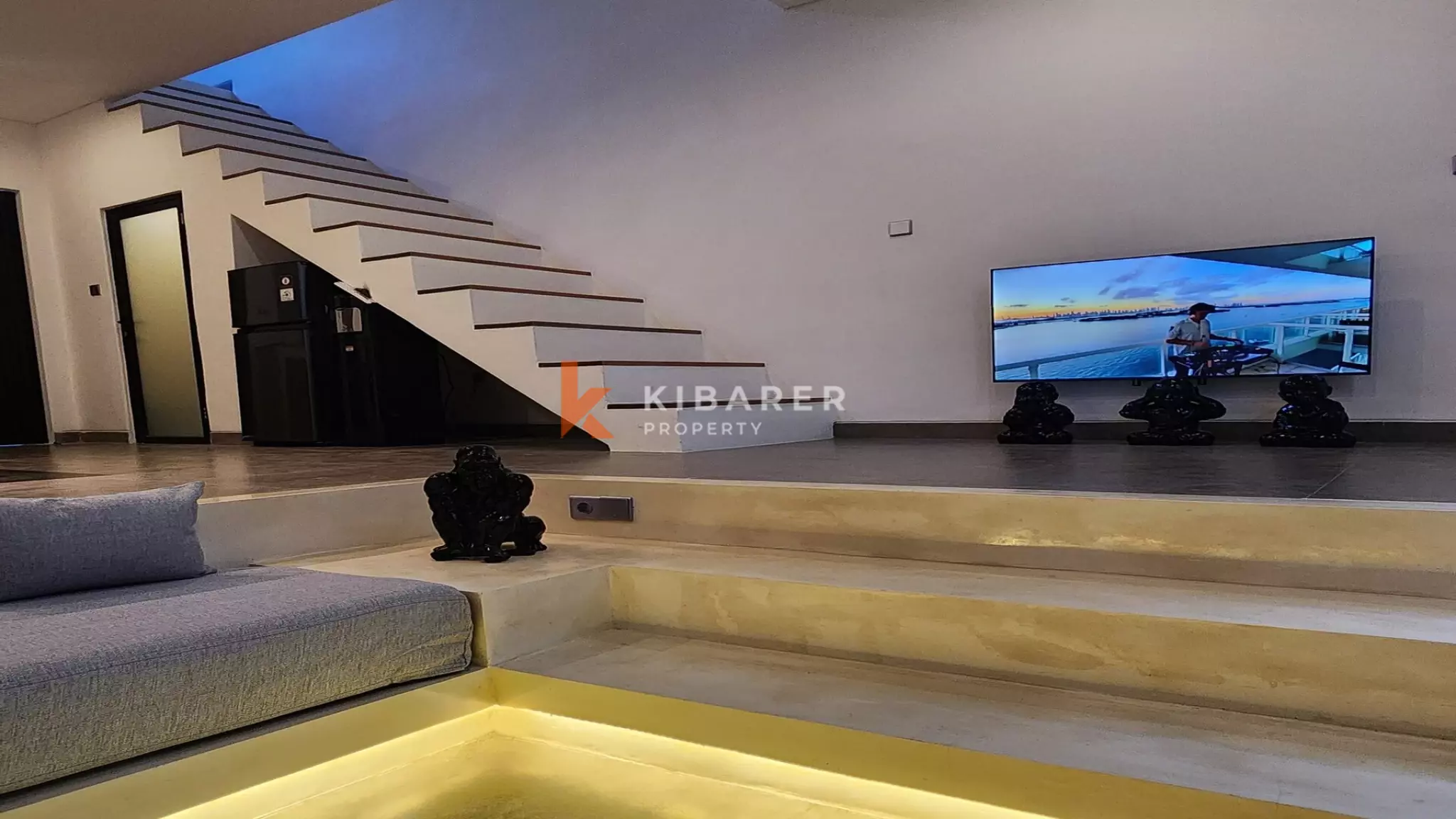 Contemporary One-Bedroom Industrial No Pool Villa in Berawa — image 5