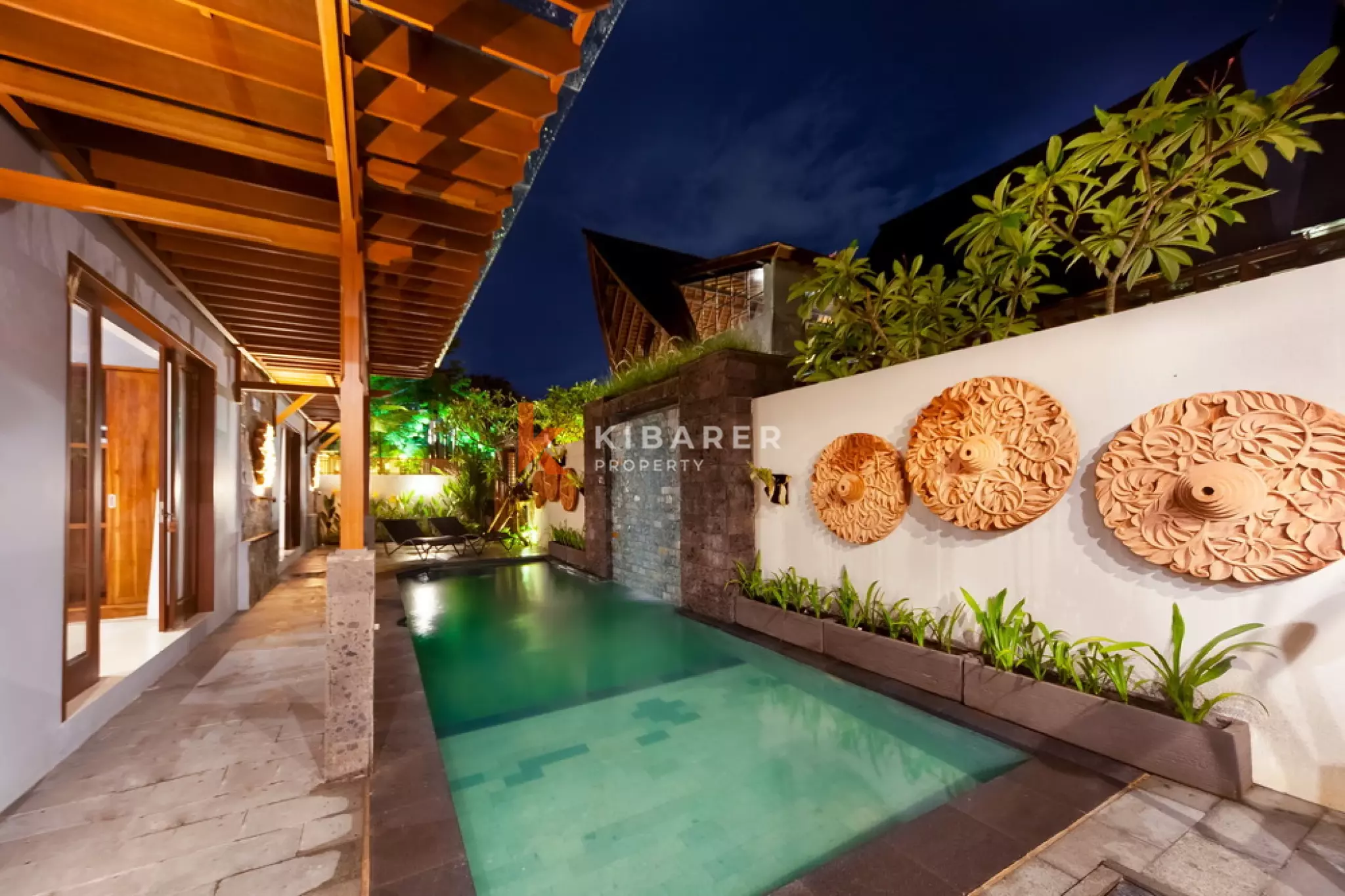Tranquil Oasis Fully Furnished Three-Bedrooms Villa in Kerobokan Area — image 1