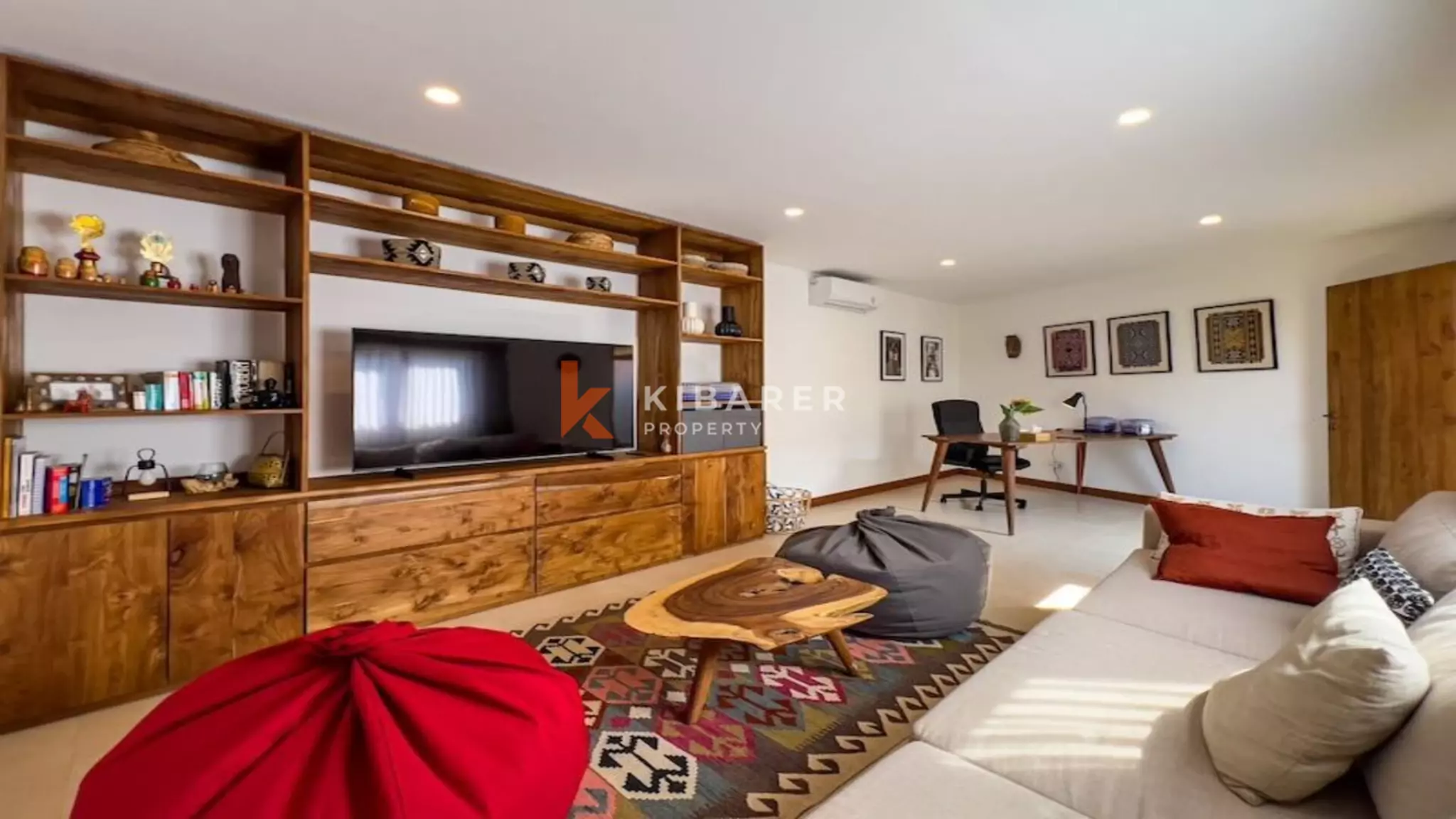 Three-Bedroom Villa in Tropical Paradise, Five Minutes from Kedungu Beach — image 11