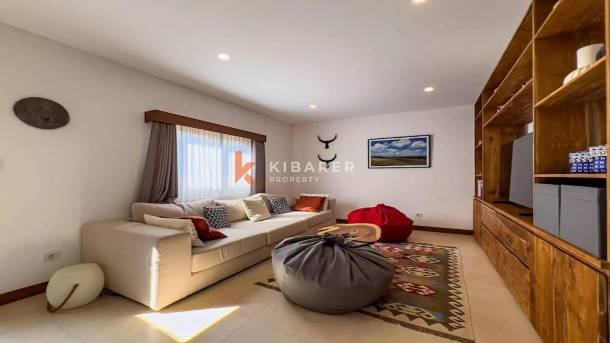 Three-Bedroom Villa in Tropical Paradise, Five Minutes from Kedungu Beach — image 10
