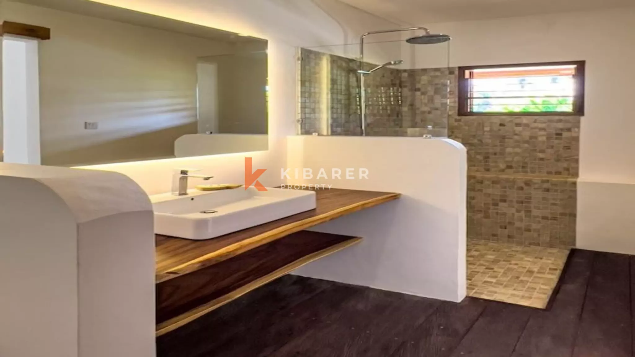 Three-Bedroom Villa in Tropical Paradise, Five Minutes from Kedungu Beach — image 13