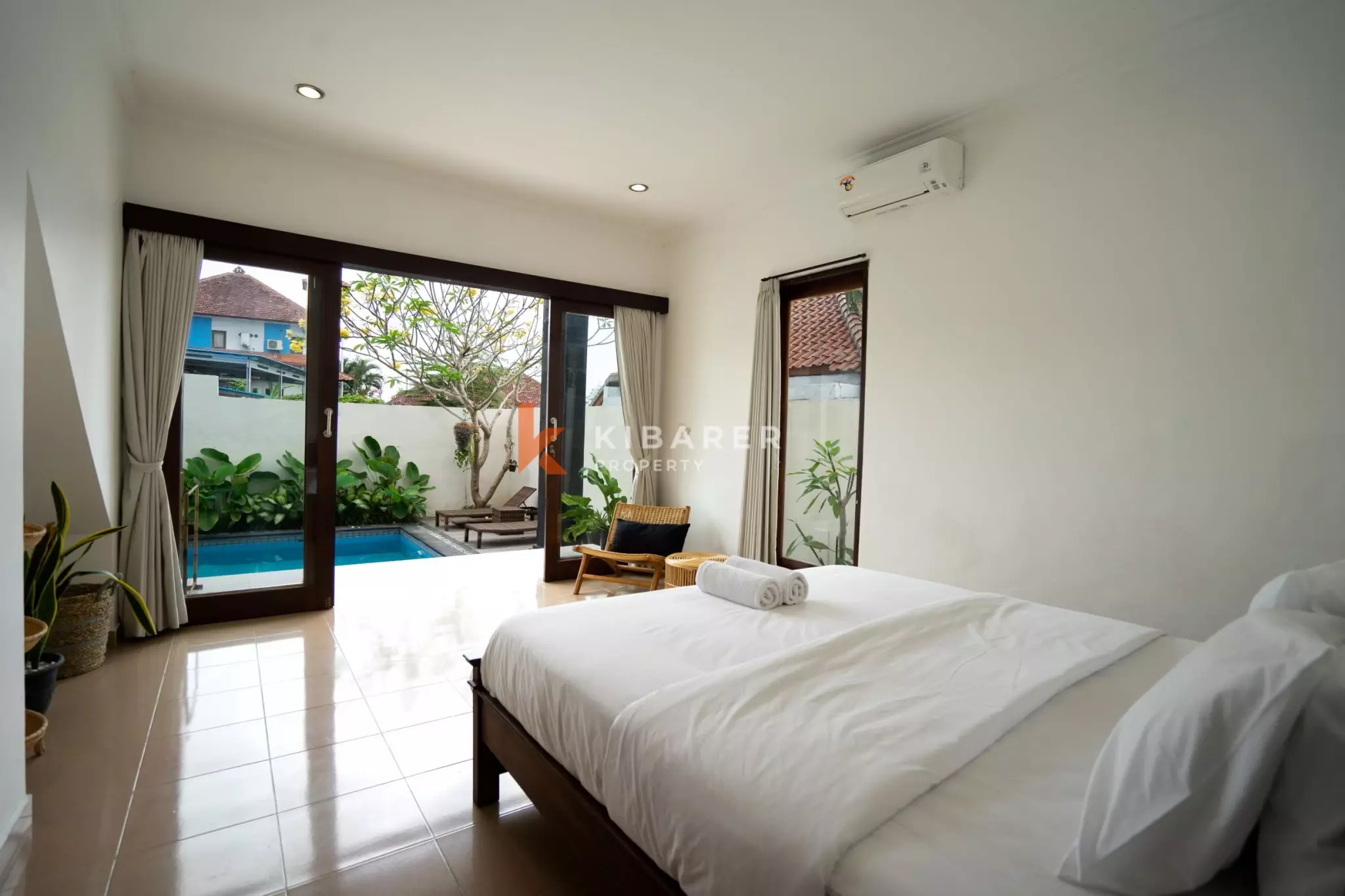 Comfortable Semi-Furnished Two-Story Villa with Three Bedrooms in the Heart of Canggu — image 4