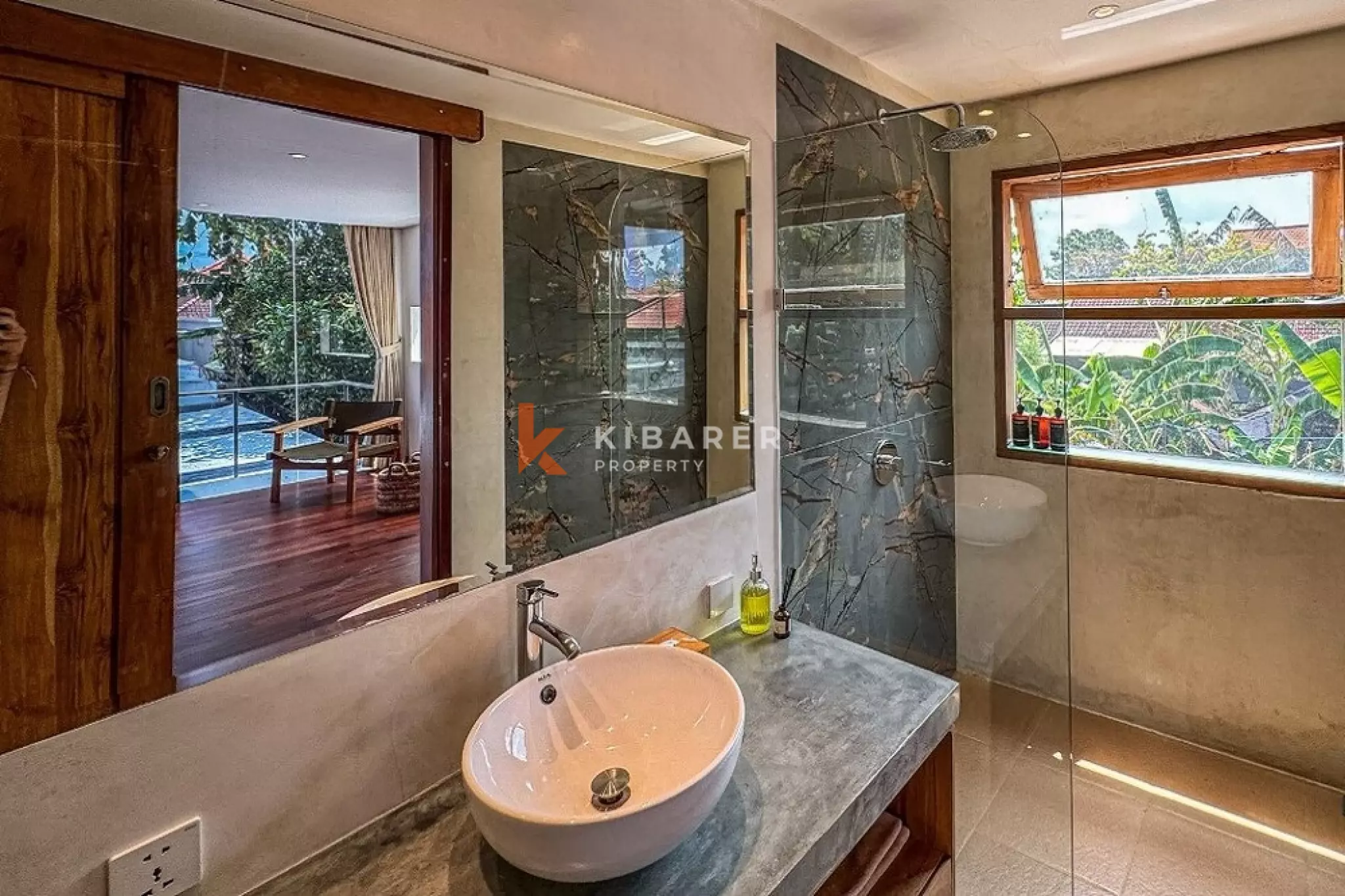 Tropical Haven Spacious Five-Bedrooms Plus Two-Bedrooms Open Living Villa in the Heart of Kerobokan — image 16