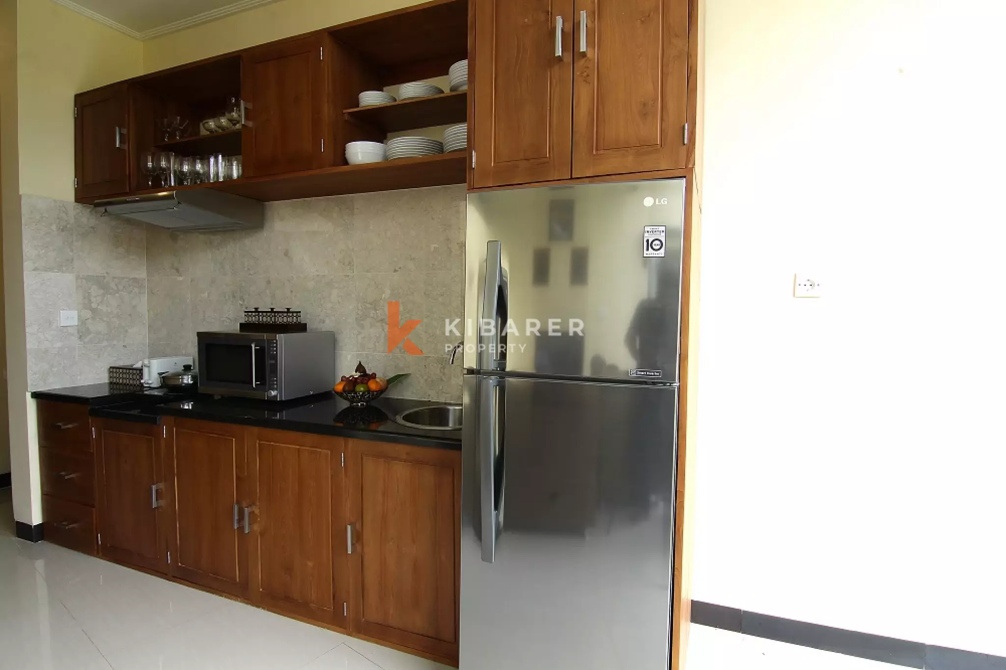 One-Bedroom Open-Air Villa with One Gate System in Tumbak Bayuh — image 4