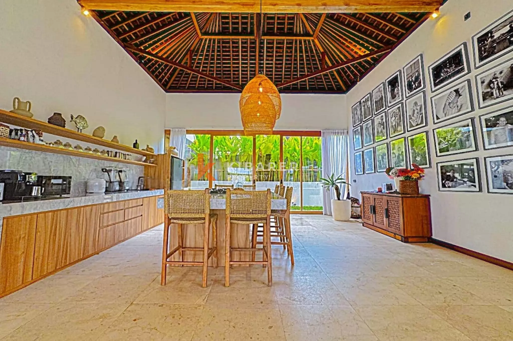 Luxury Family Villa Five-Bedrooms Fully Furnished in the Peaceful Area of Cepaka with Private Rice Field View — image 8