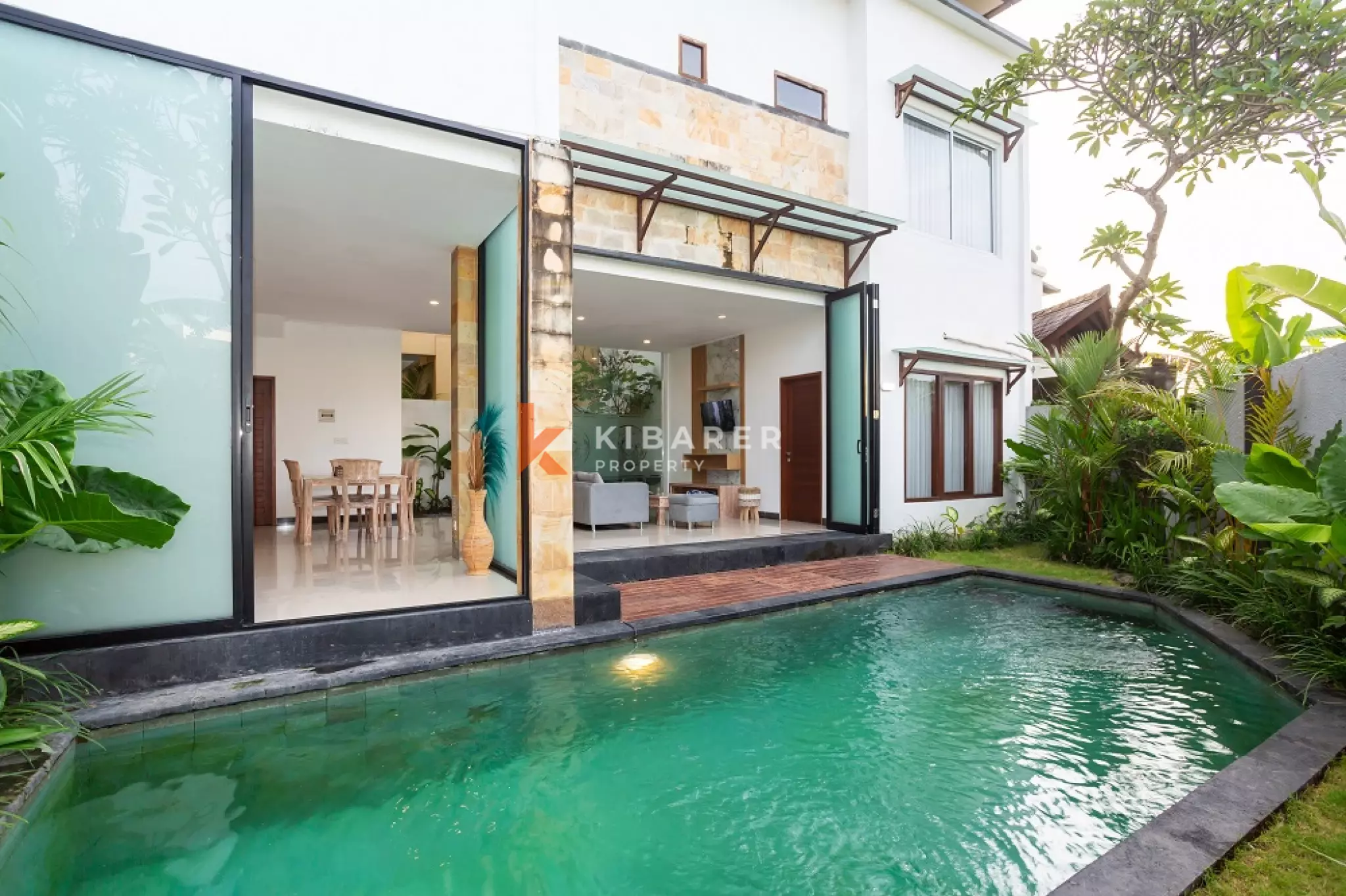 Comfort Meets Island Living: Three-Bedroom Apartment in Canggu