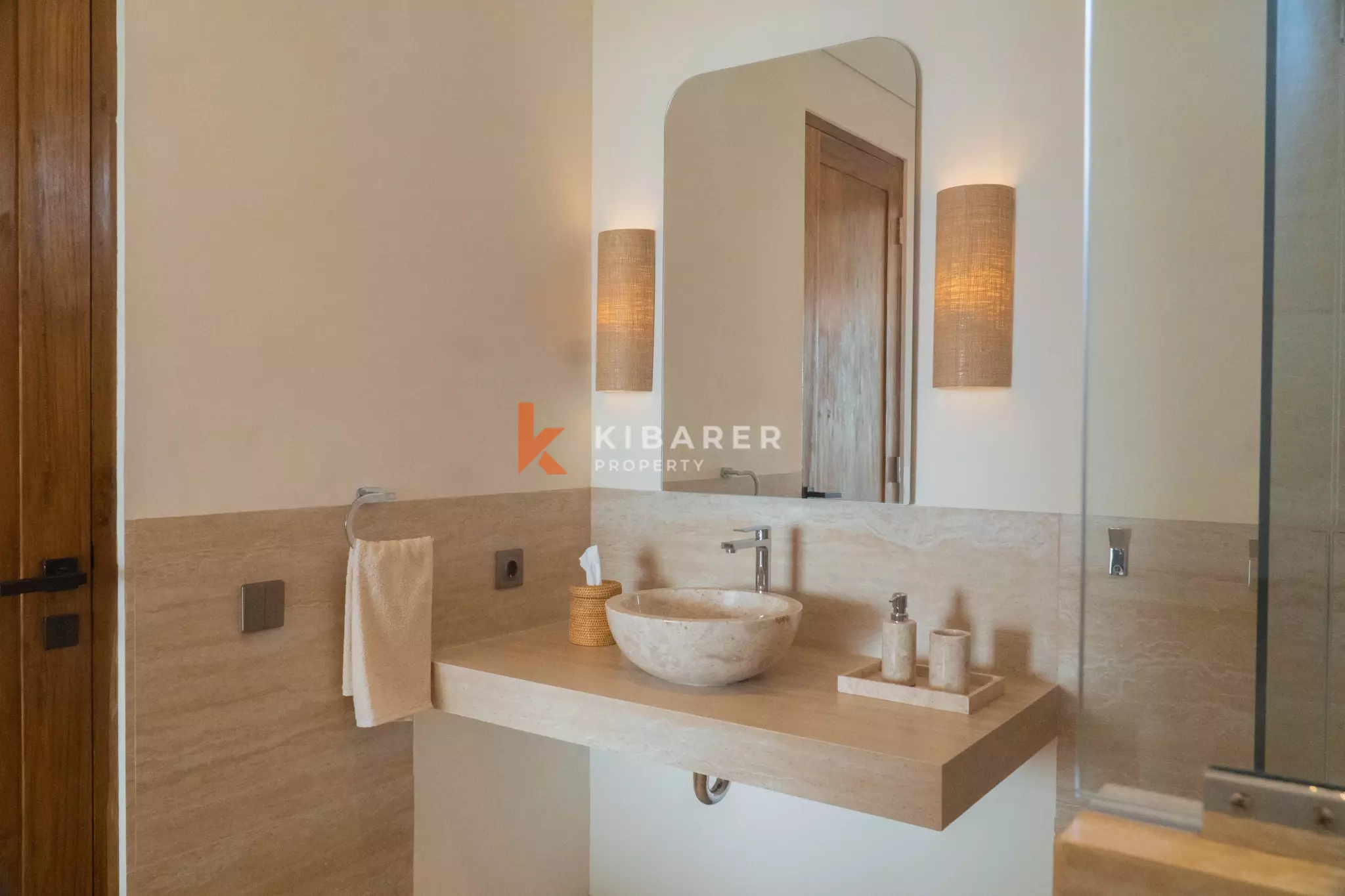Bright and Stylish One-Bedroom Apartment Near Seseh Beach Clubs — image 13