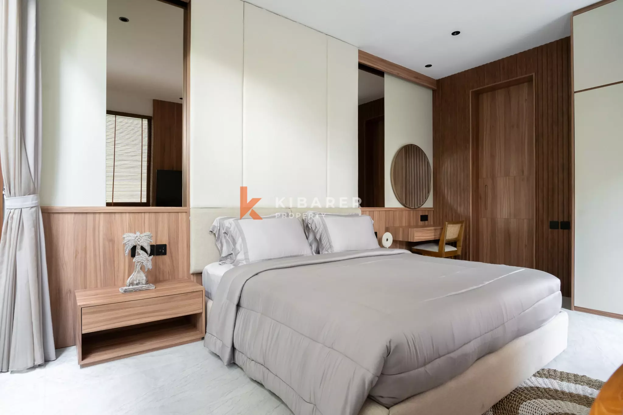 Three Bedroom Enclosed Lounge Villa with Private Pool in Canggu — image 15