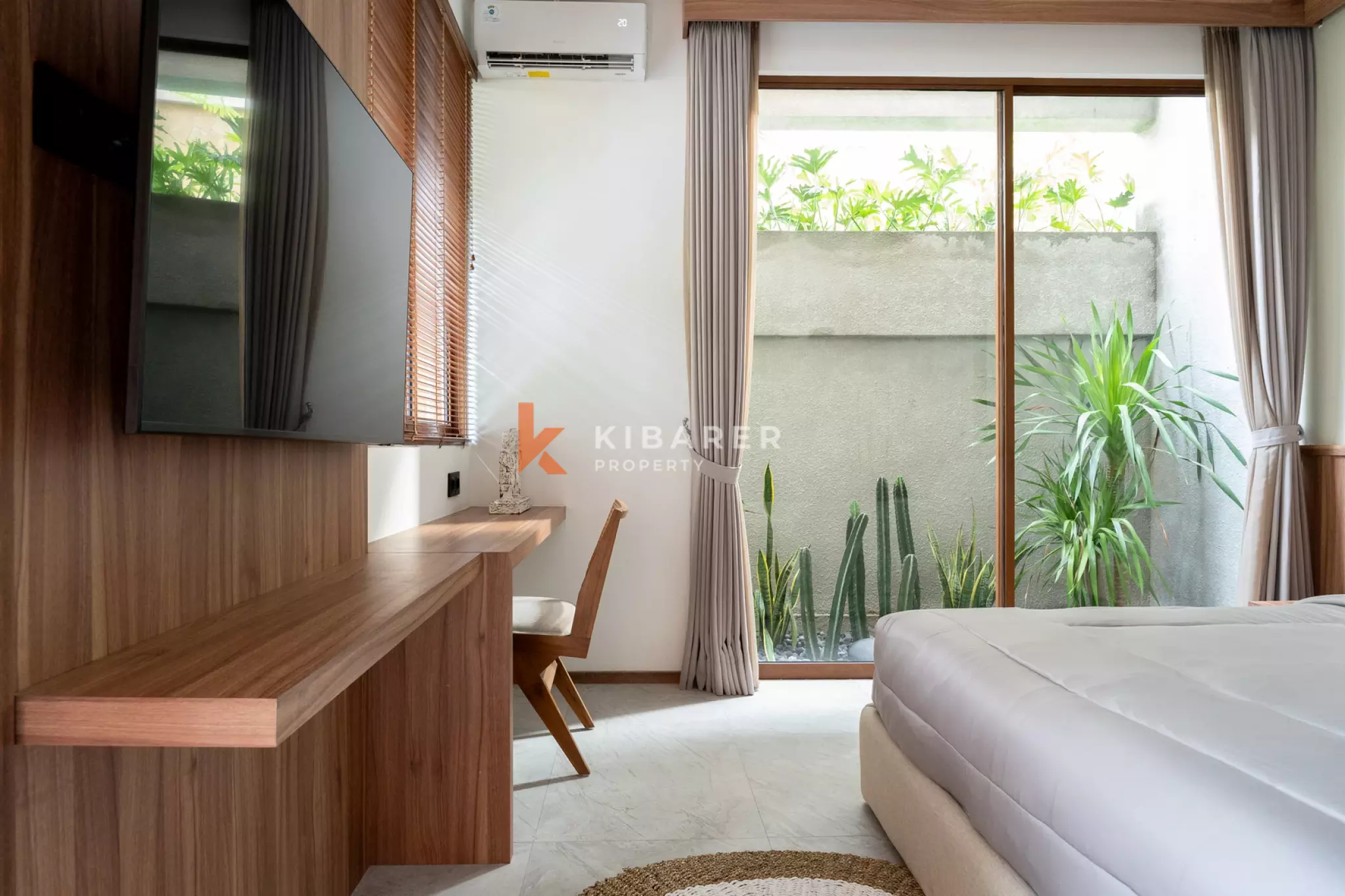 Three Bedroom Enclosed Lounge Villa with Private Pool in Canggu — image 9