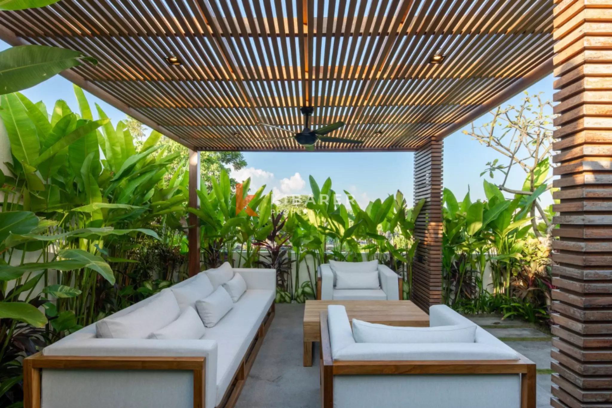 Modern Minimalist Three Bedroom Enclosed Villa with Garden in Canggu — image 12