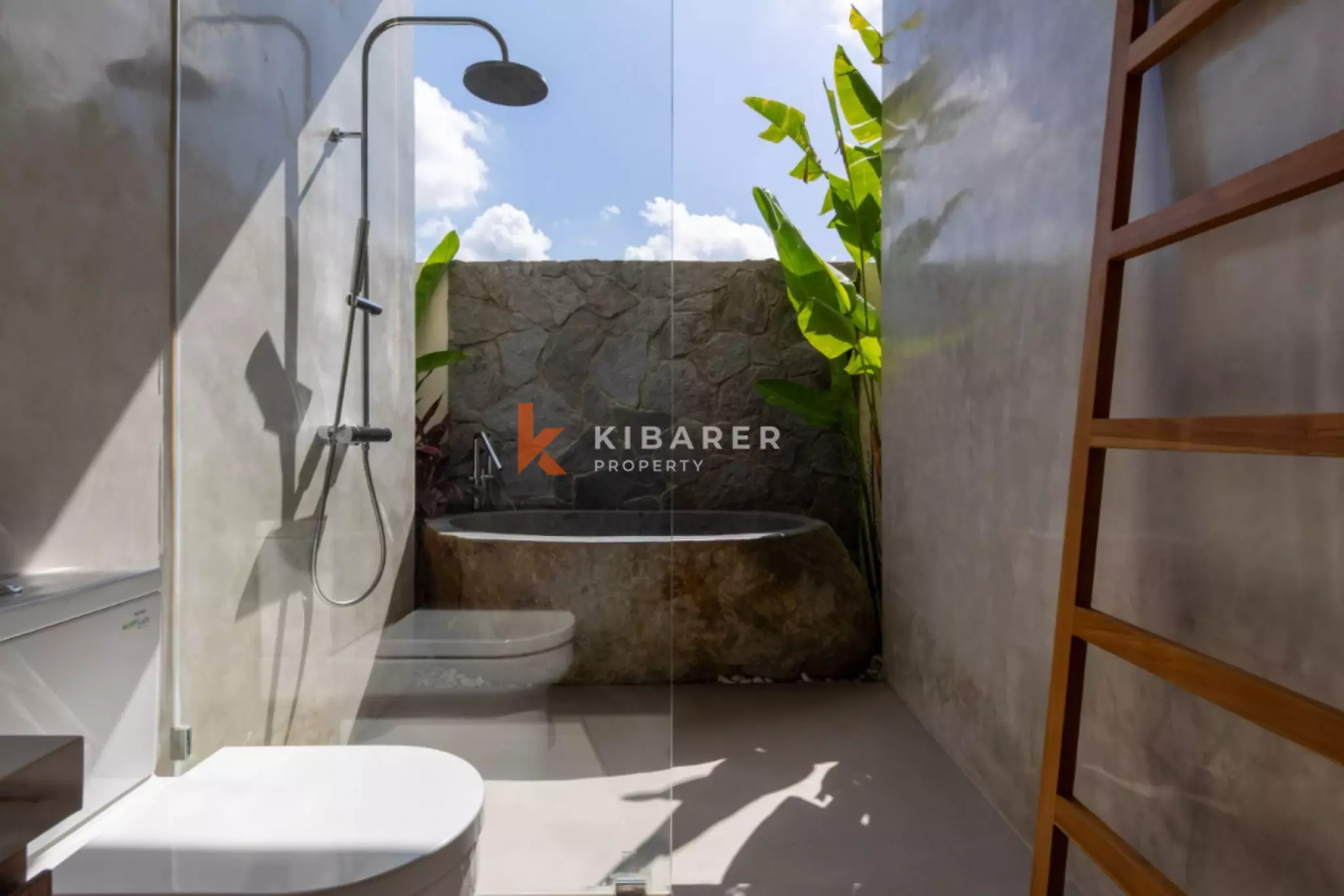 Modern Minimalist Three Bedroom Enclosed Villa with Garden in Canggu — image 15
