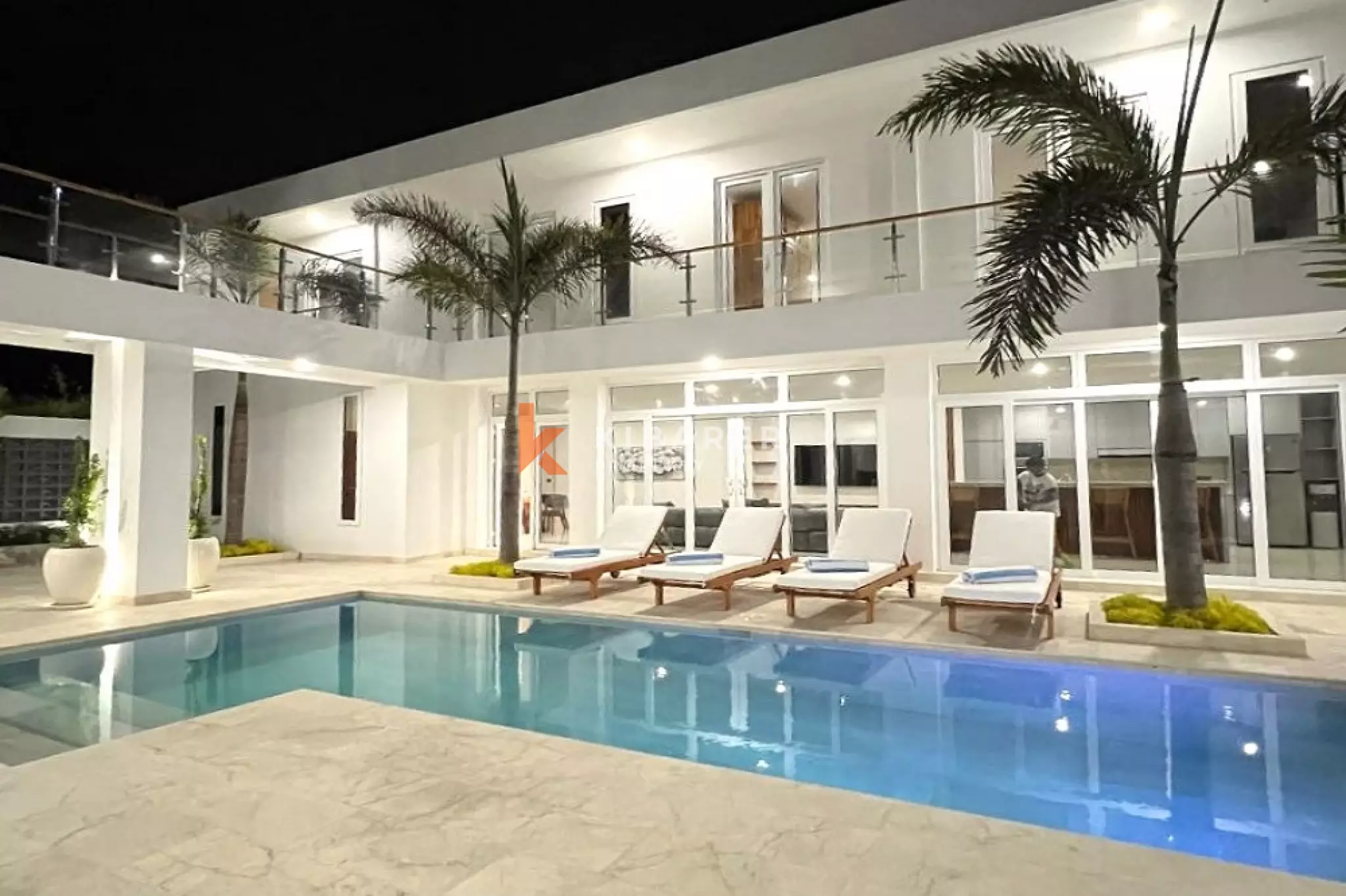 Elegant Four-Bedroom Villa in the Tumbak Bayuh Area — image 4