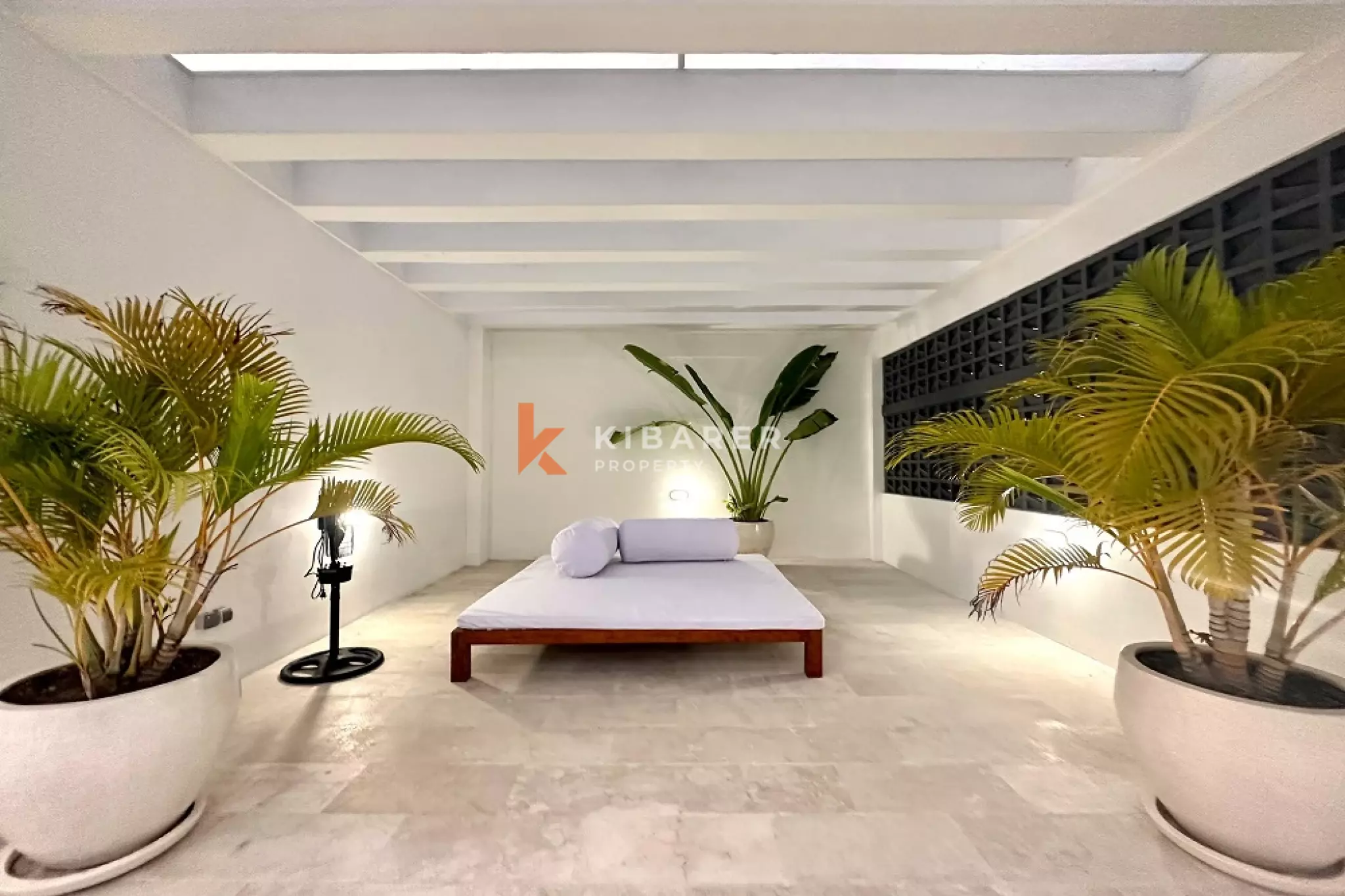 Elegant Four-Bedroom Villa in the Tumbak Bayuh Area — image 15