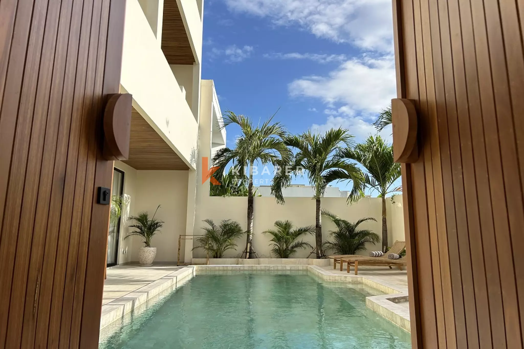 Bright and Stylish One-Bedroom Apartment Near Seseh Beach Clubs — image 2