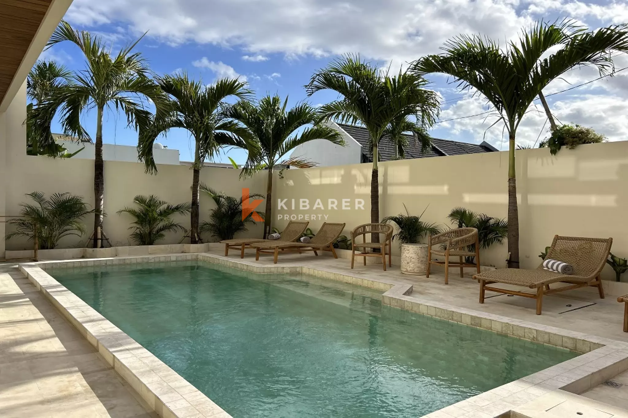Bright and Stylish One-Bedroom Apartment Near Seseh Beach Clubs — image 3