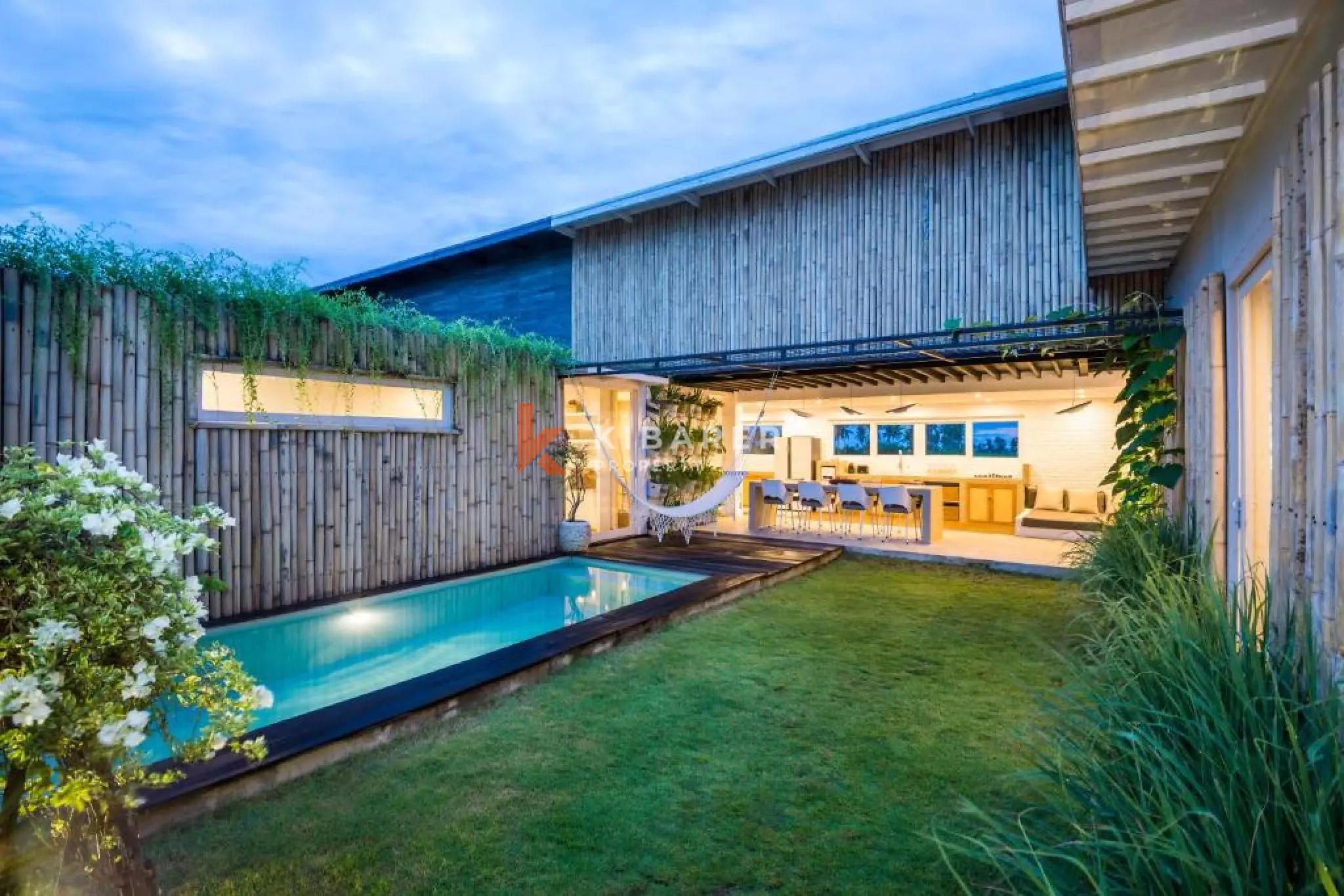 Peaceful Four-Bedroom Villa in Kedungu