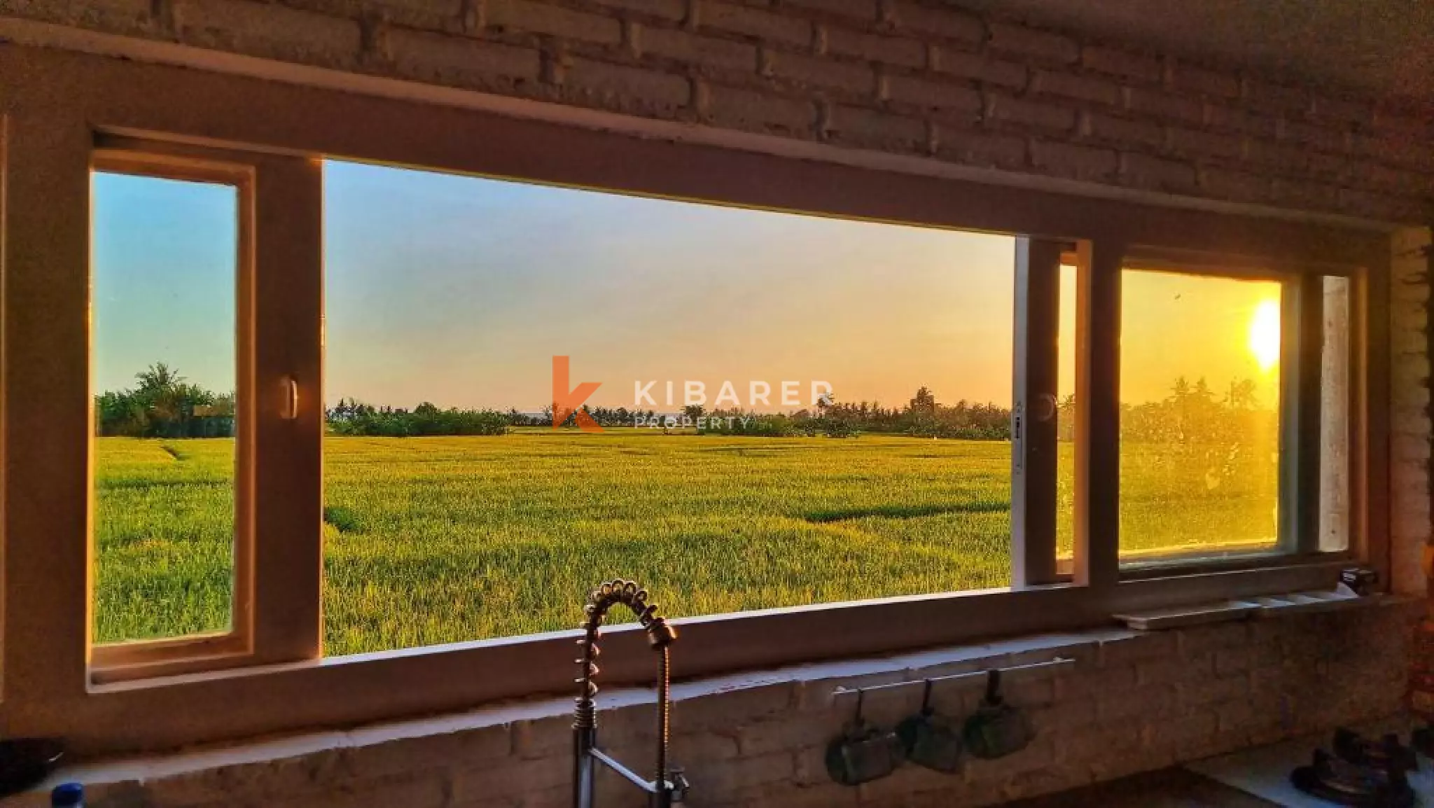 Peaceful Four-Bedroom Villa in Kedungu — image 16