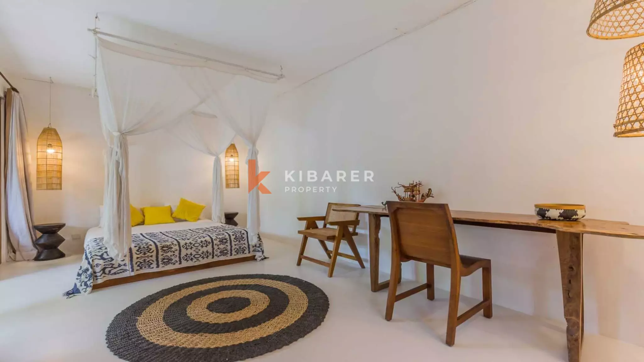 Beautiful Four Bedrooms Classy Joglo Style Villa In Umalas — image 12