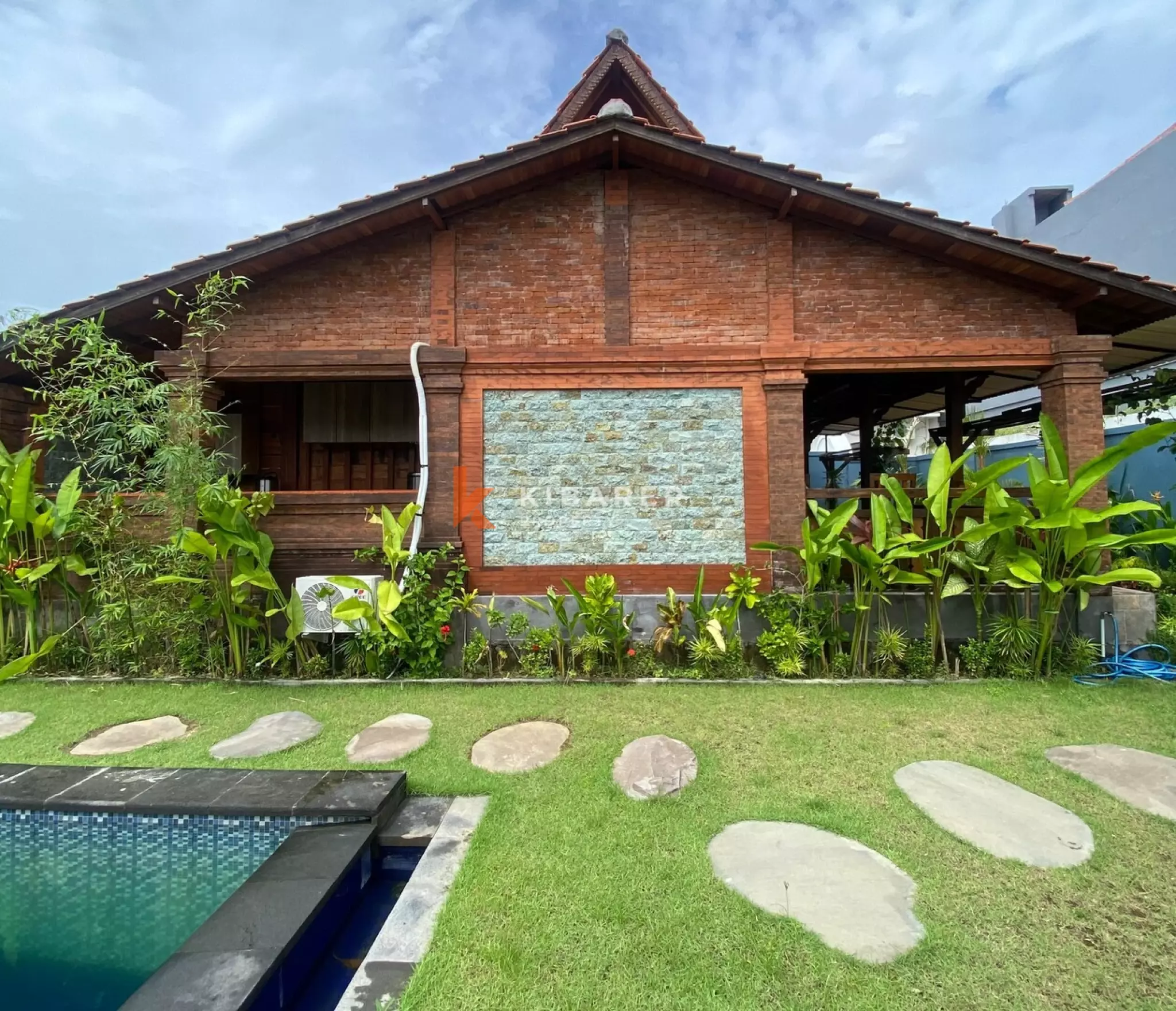 Two Bedroom Joglo Villa with Open Living in Padonan