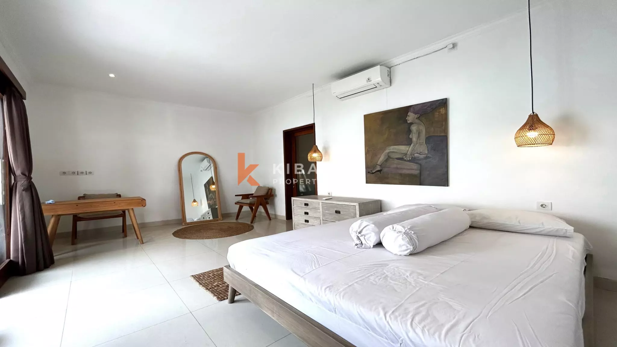 Tropical Elegance: Three-Bedroom Villa with Pool and Rooftop in Canggu — image 16