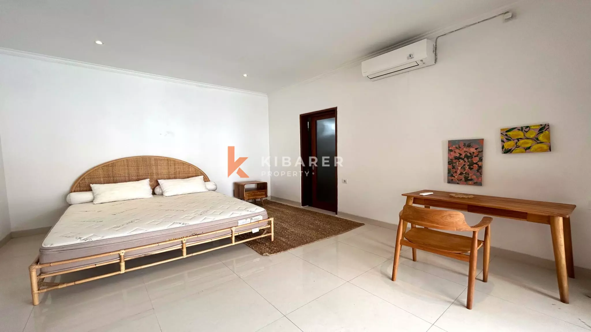 Tropical Elegance: Three-Bedroom Villa with Pool and Rooftop in Canggu — image 12